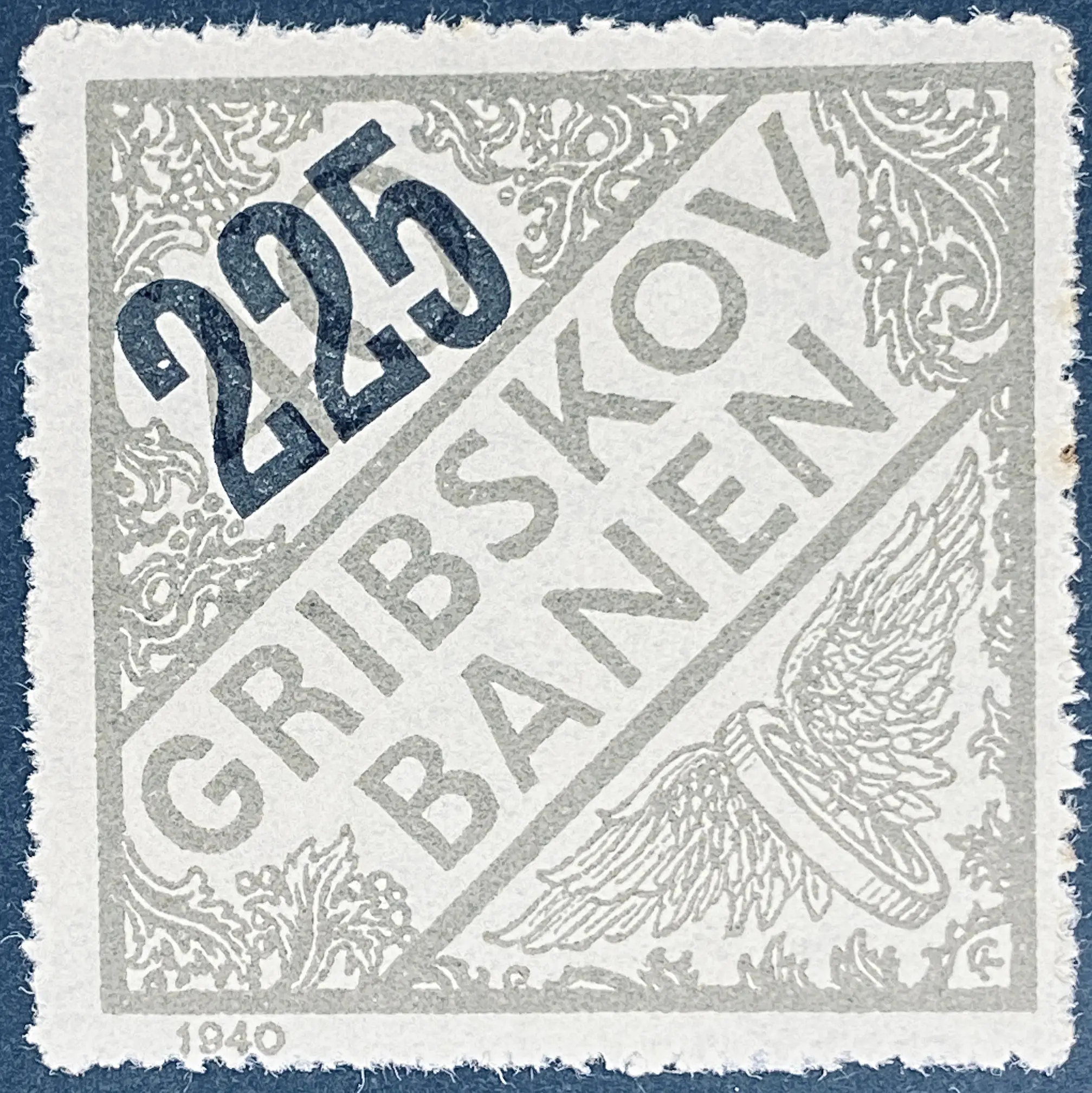 GDS 63 - Provisorium (overtryk) 225 Øre sort på 40 Øre Motiv: Vingehjul - Grå. GDS 63 - Provisorium (overtryk) 225 Øre sort på 40 Øre Motiv: Vingehjul - Grå.