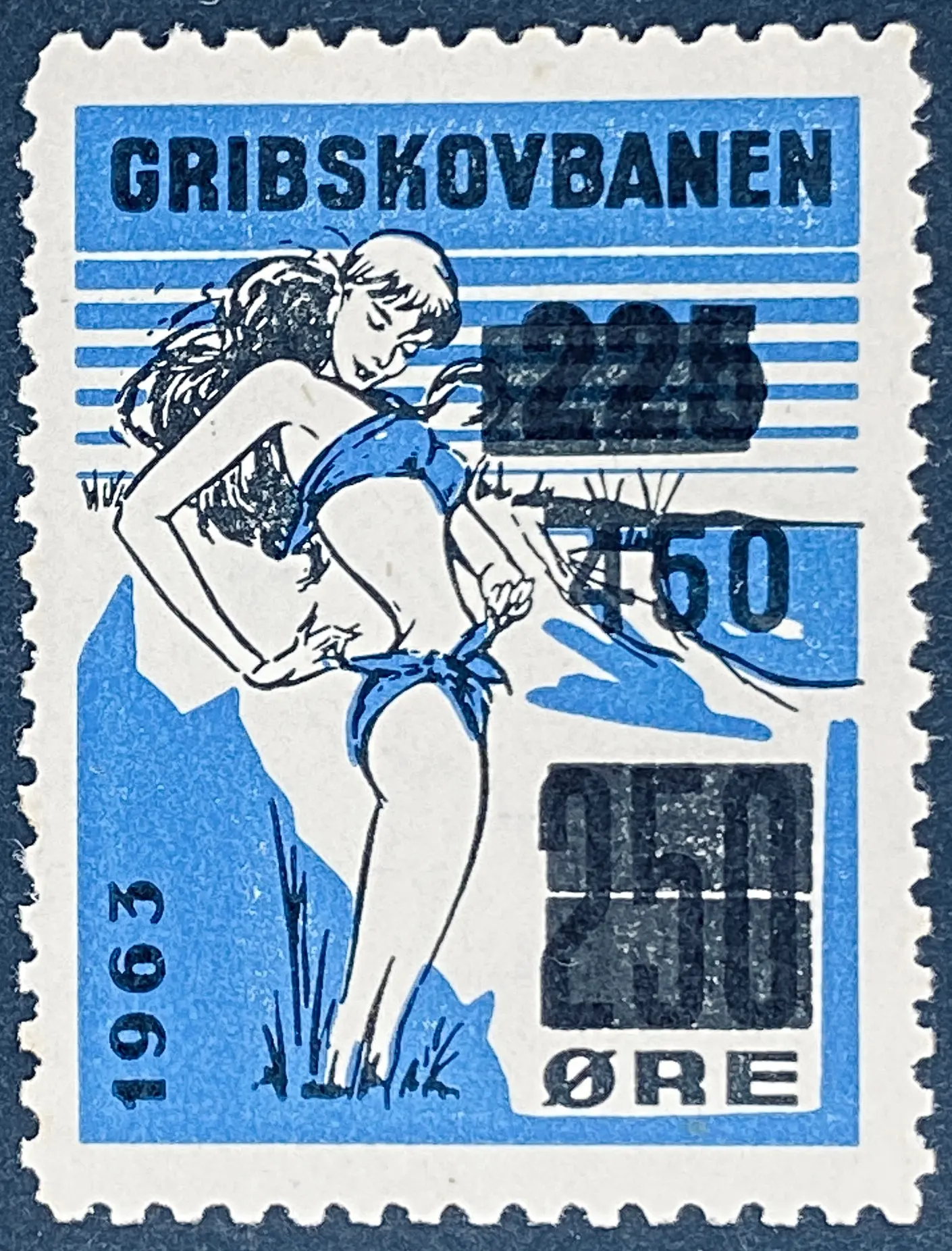 GDS 92 - Provisorium (overtryk) 450 Øre sort på 225 Øre sort på 250 Øre Motiv: Badepige - Sort og Blå. GDS 92 - Provisorium (overtryk) 450 Øre sort på 225 Øre sort på 250 Øre Motiv: Badepige - Sort og Blå.