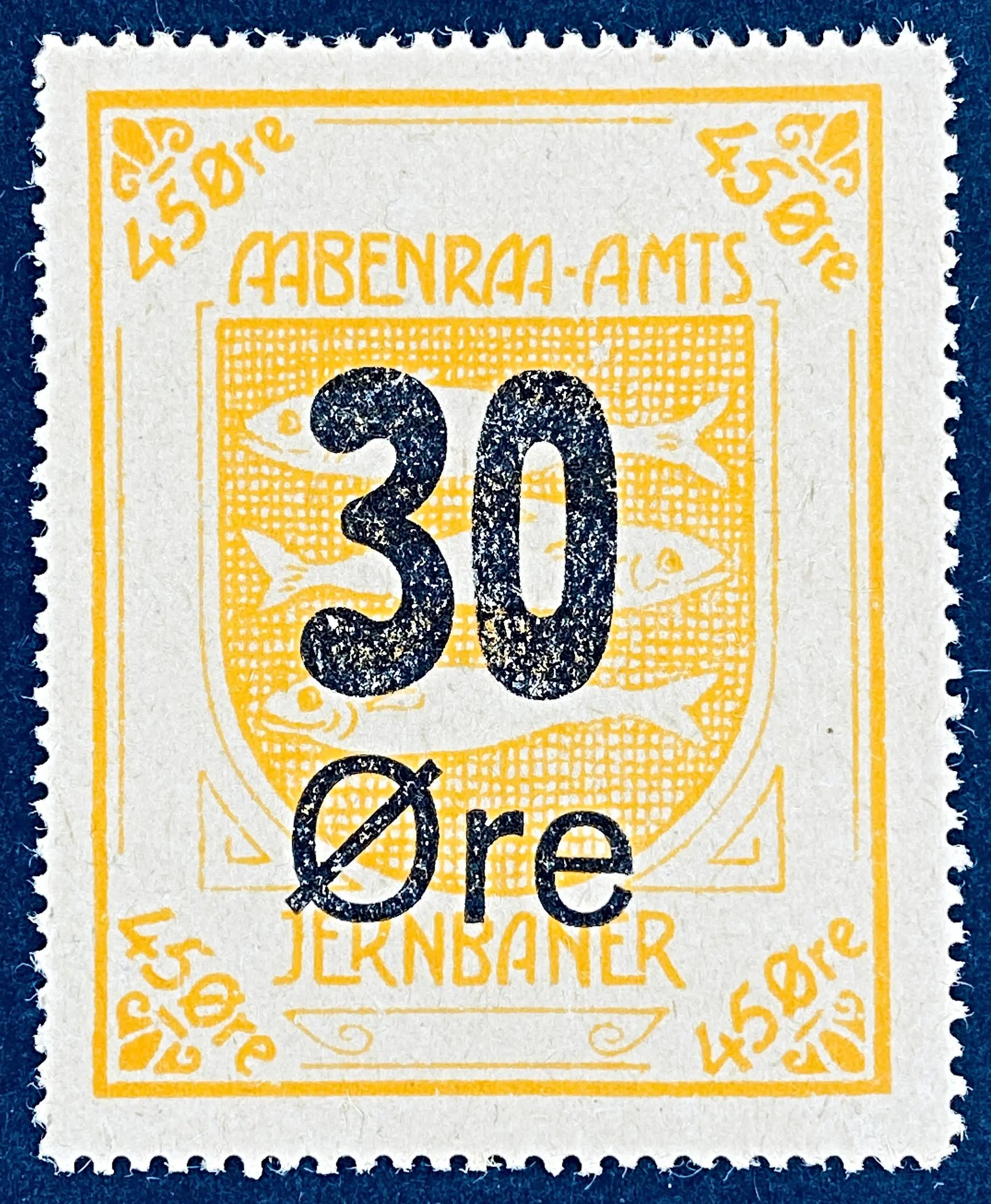AaAJ 5 - Provisorium (overtryk) 30 Øre sort på 45 Øre Motiv: Aabenraa våbenskjold - Gul.