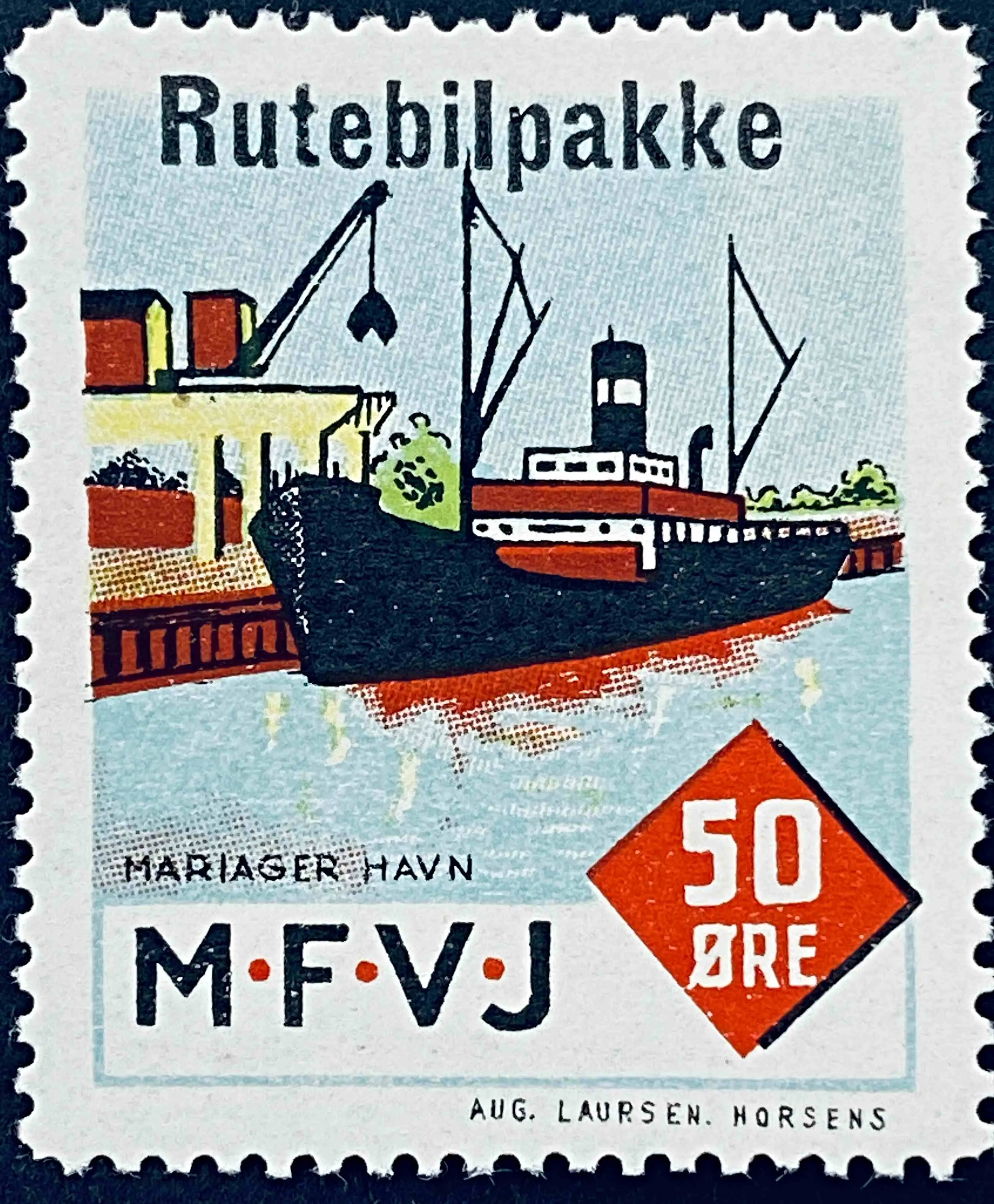 MFVJ R1 - Provisorium (overtryk) "Rutebilpakke" på 50 Øre Motiv: Mariager Havn - Flerfarvet - trykkeri: Aug. Laursen: Horsens. MFVJ R1 - Provisorium (overtryk) "Rutebilpakke" på 50 Øre Motiv: Mariager Havn - Flerfarvet - trykkeri: Aug. Laursen: Horsens.