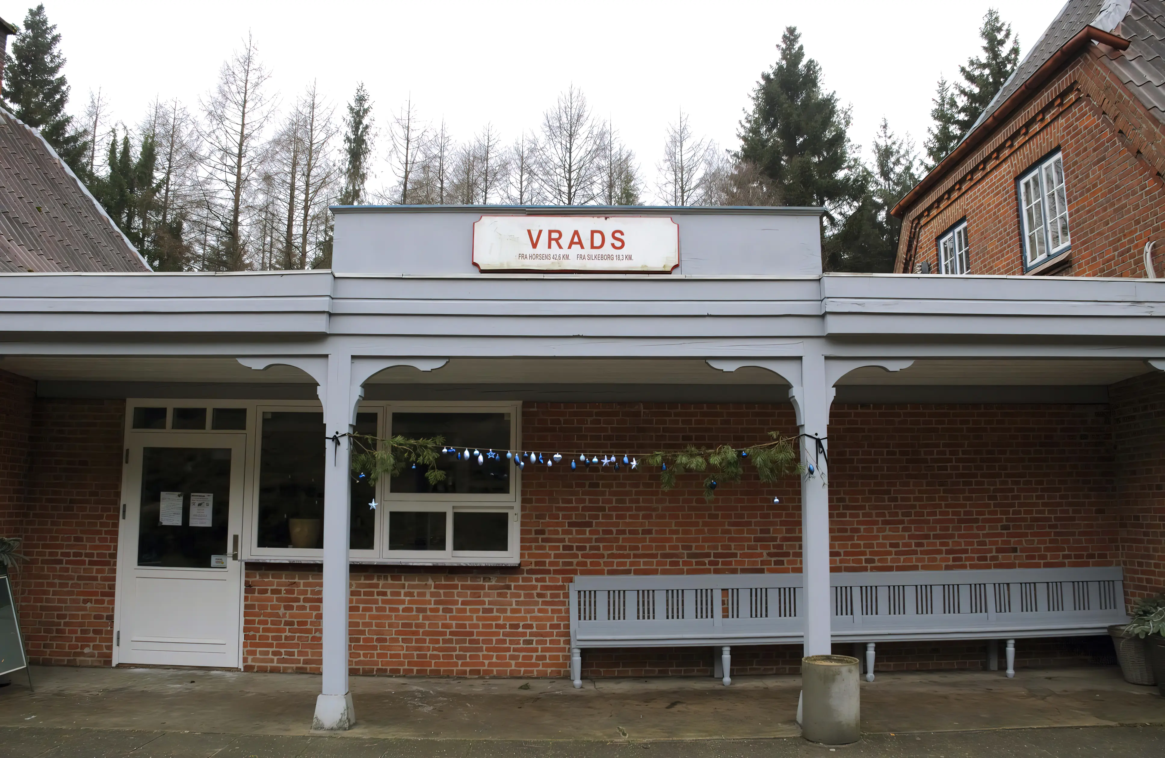 Billede af Vrads Station. Billede af Vrads Station.