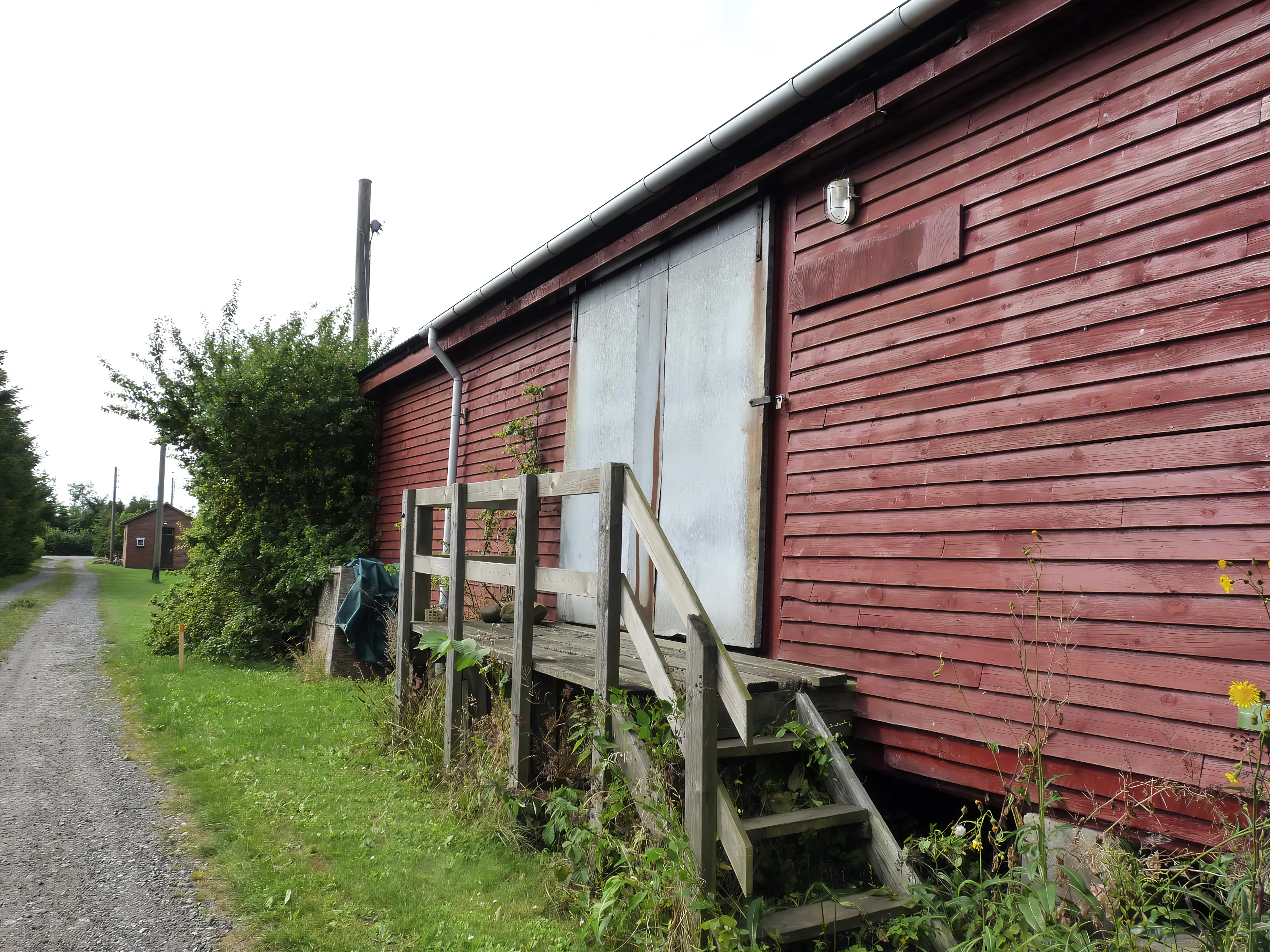 Billede af det gamle og stadig bevarede pakhus ved Nordenbro Station. Billede af det gamle og stadig bevarede pakhus ved Nordenbro Station.