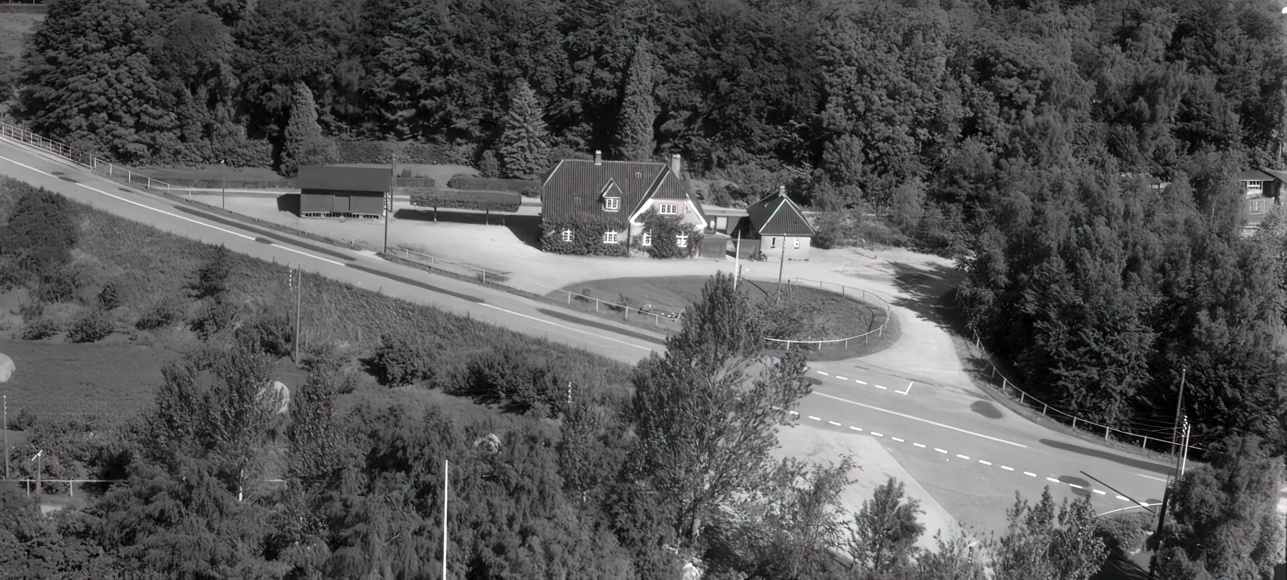 Billede af Holse Station. Billede af Holse Station.