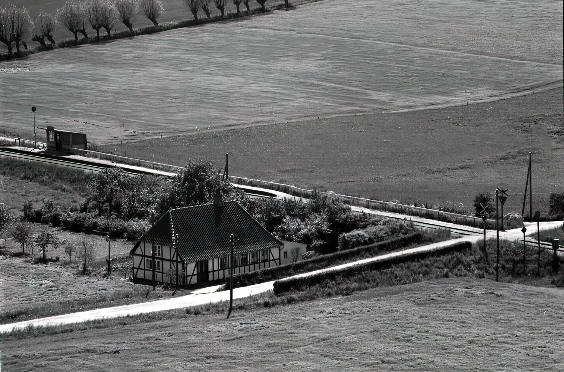 Billede af Tårup Trinbræt med Sidespor. Billede af Tårup Trinbræt med Sidespor.
