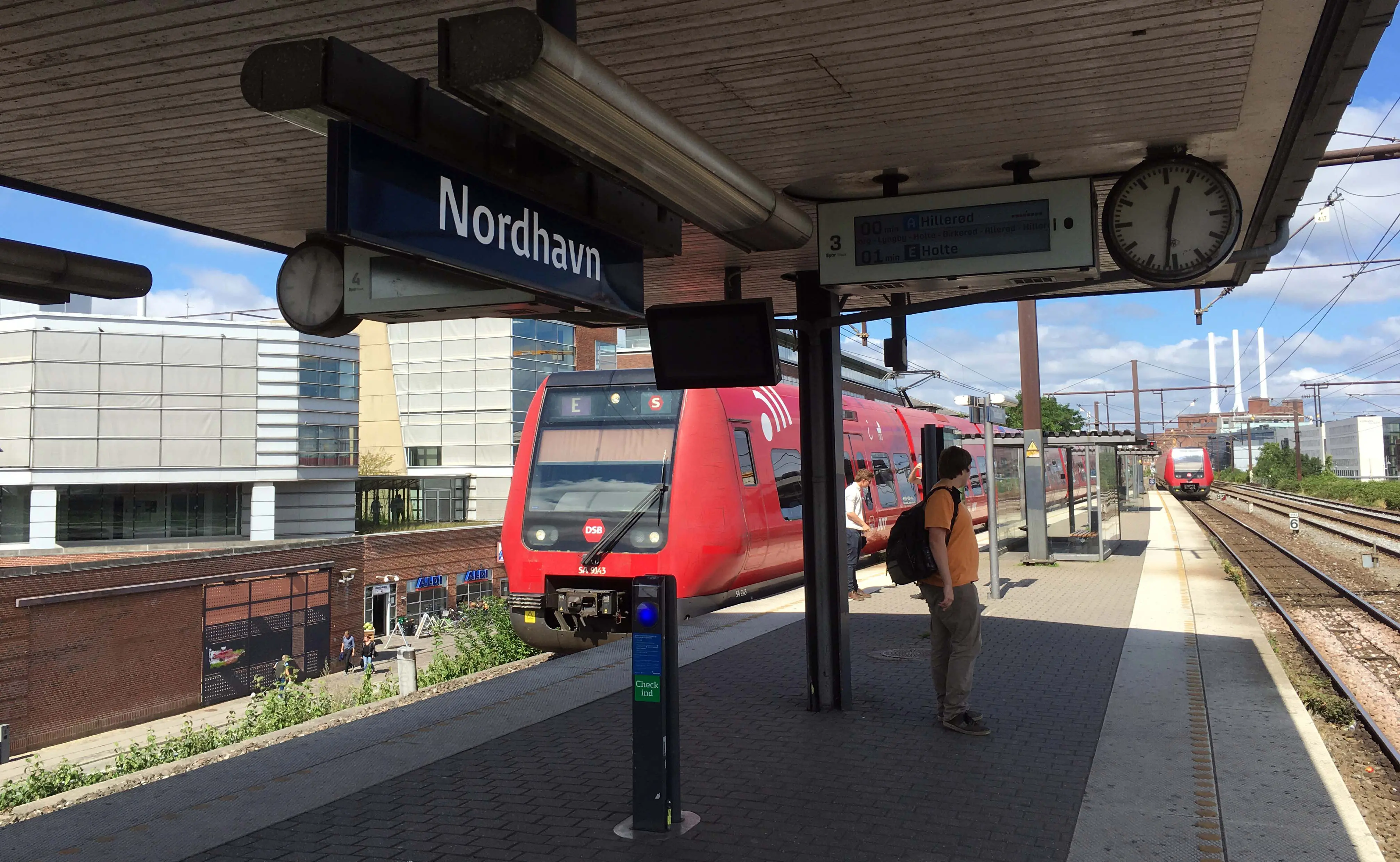 Billede af Nordhavn S-togstrinbræt. Billede af Nordhavn S-togstrinbræt.