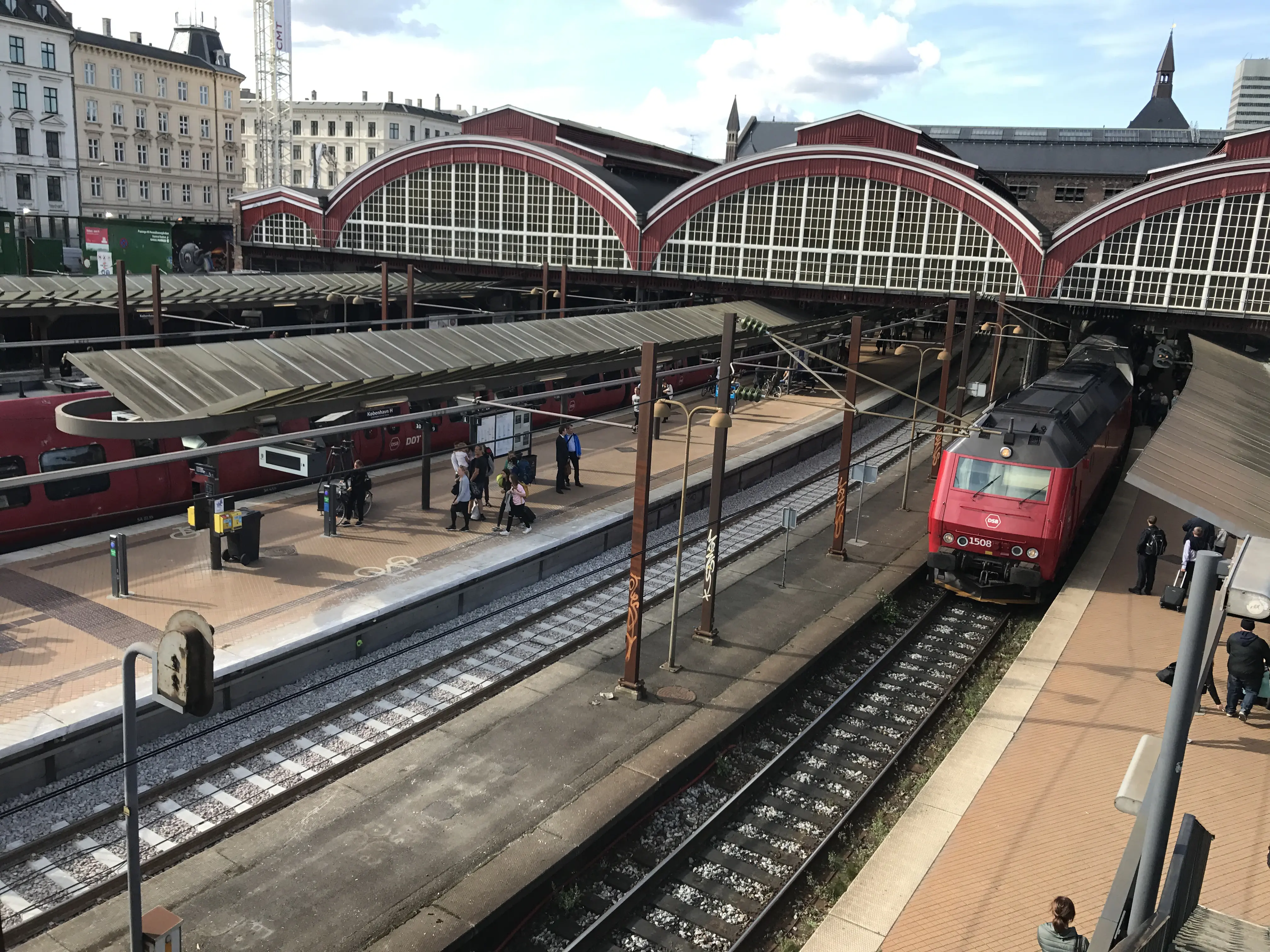 Billede af DSB ME 1508 fotograferet ud for København Hovedbanegård. Billede af DSB ME 1508 fotograferet ud for København Hovedbanegård.