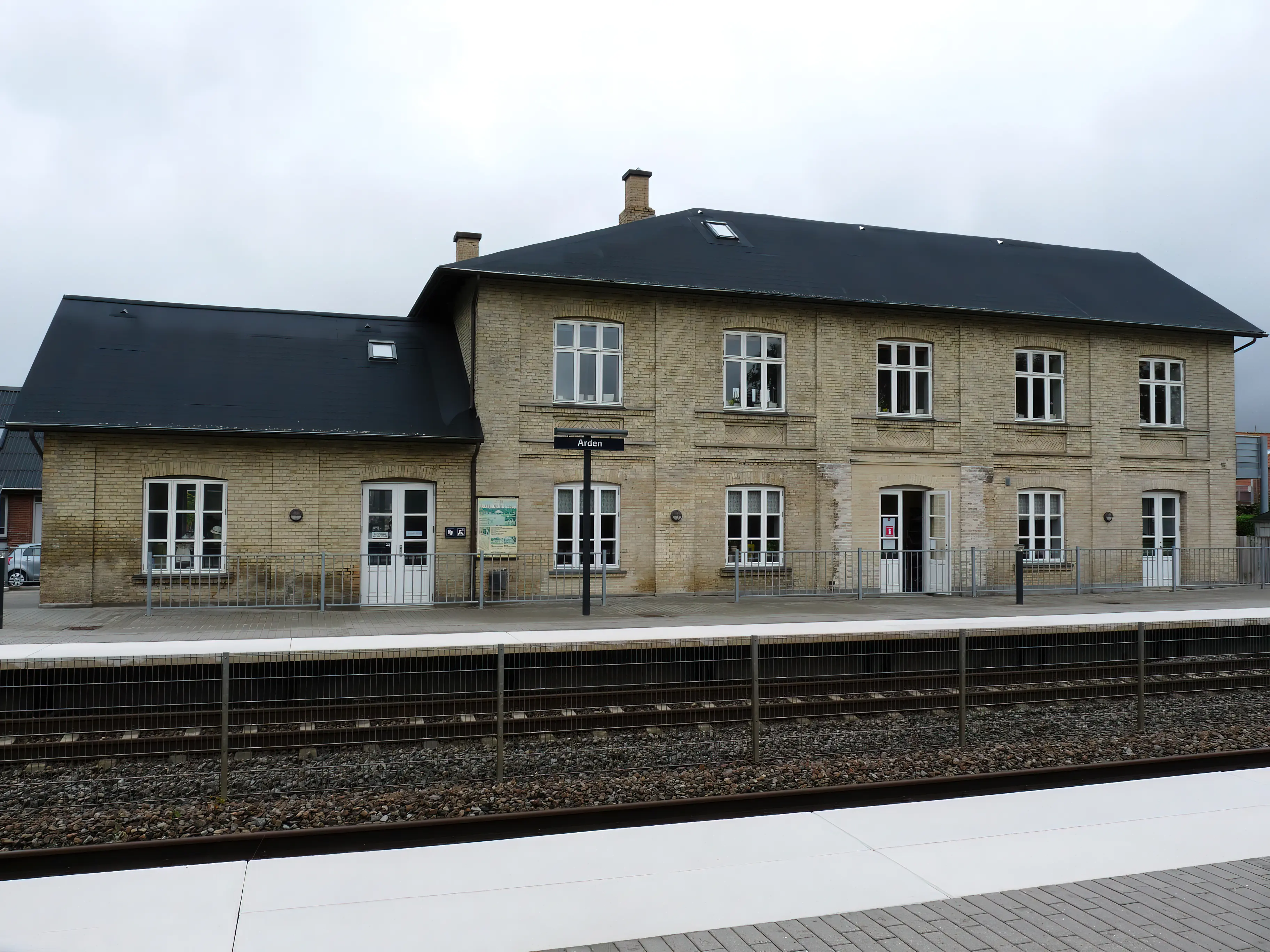 Billede af Arden Station. Billede af Arden Station.