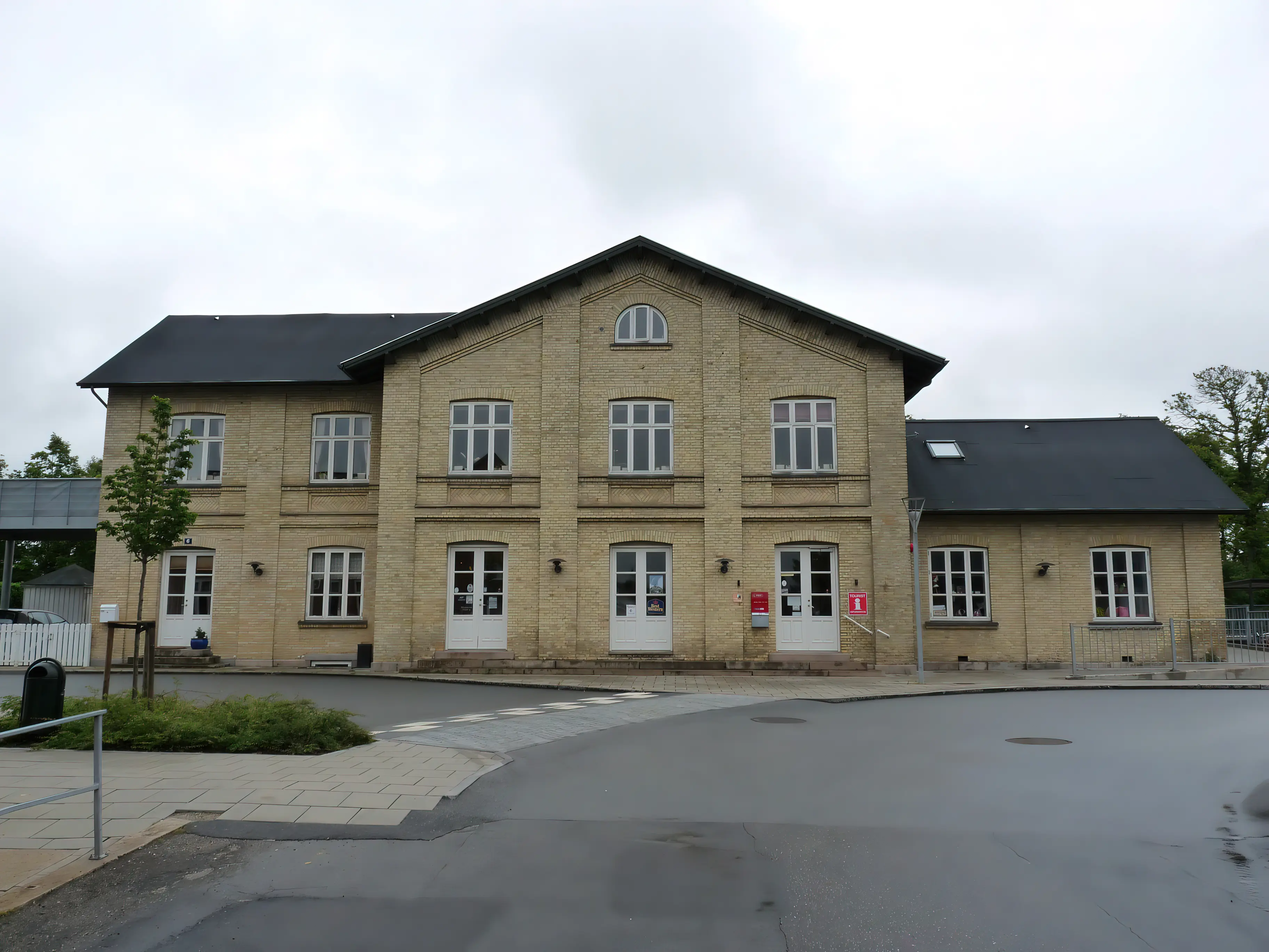 Billede af Arden Station. Billede af Arden Station.