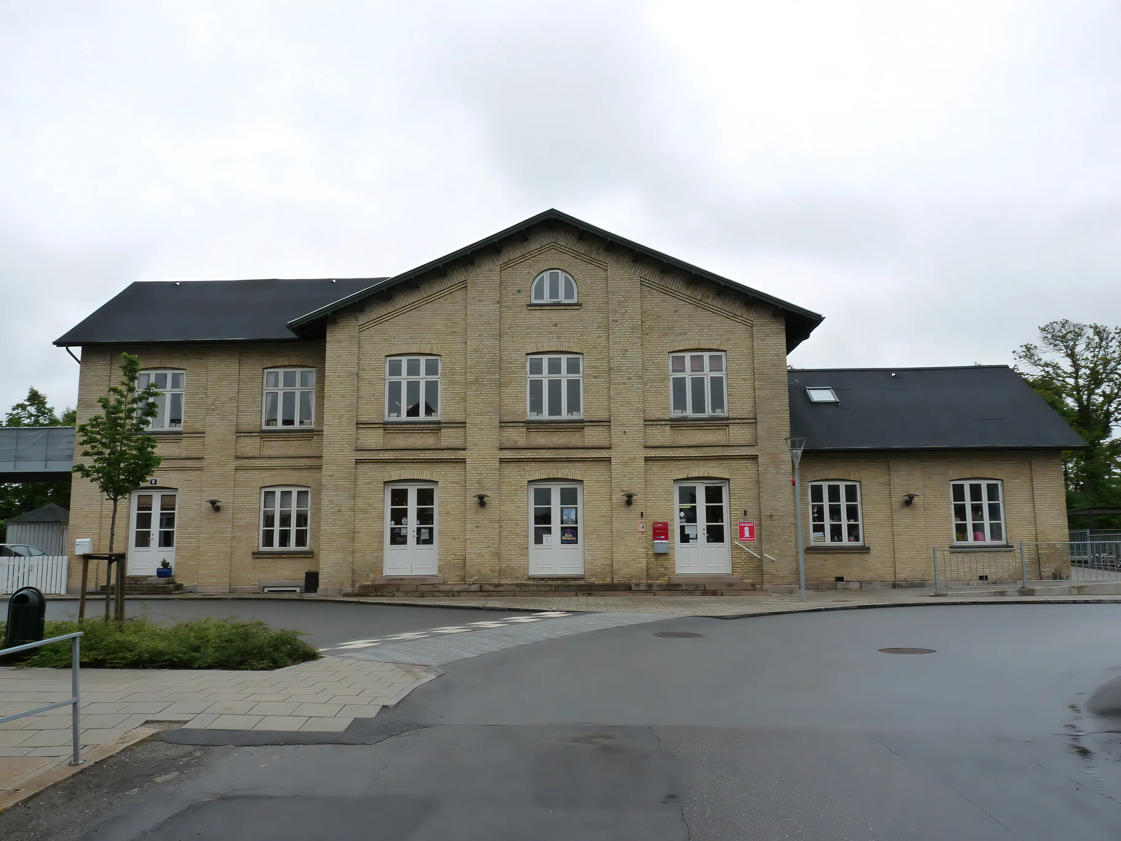 Billede af Arden Station. Billede af Arden Station.