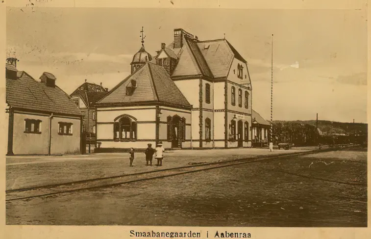 Billede af Aabenraa Amtsbanegård. Billede af Aabenraa Amtsbanegård.