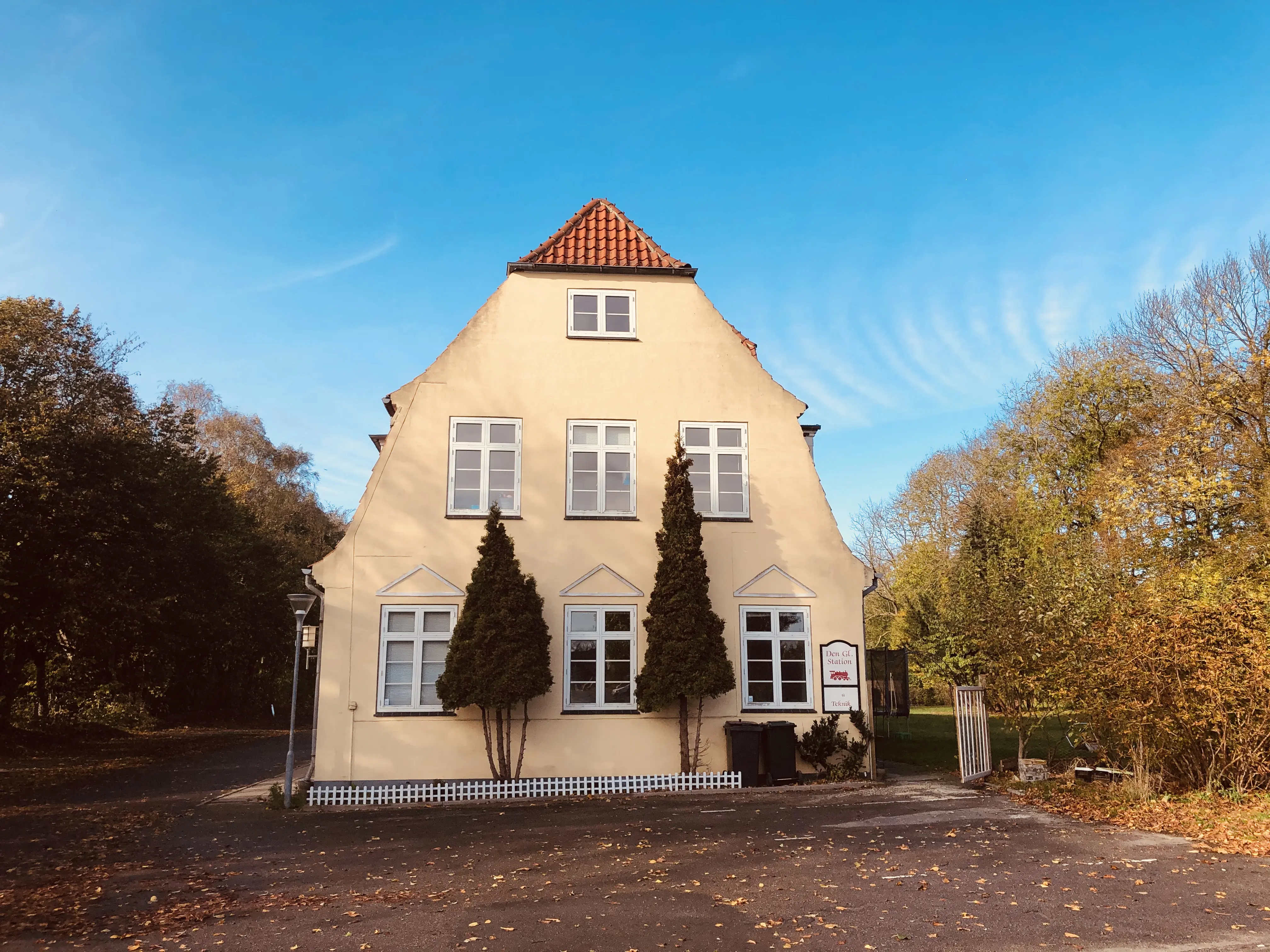 Billede af Horslunde Station. Billede af Horslunde Station.