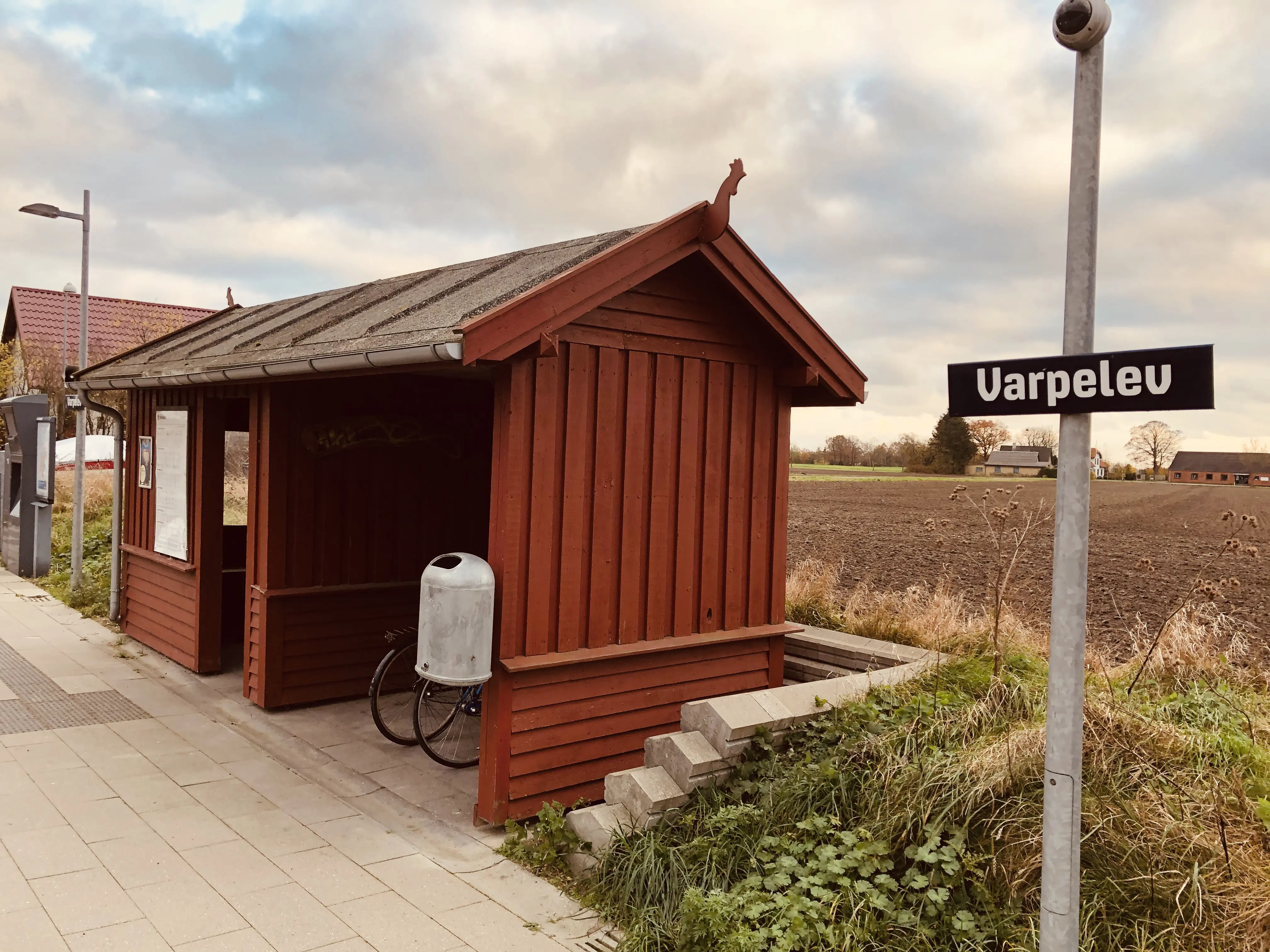 Billede af Varpelev Trinbræt. Billede af Varpelev Trinbræt.