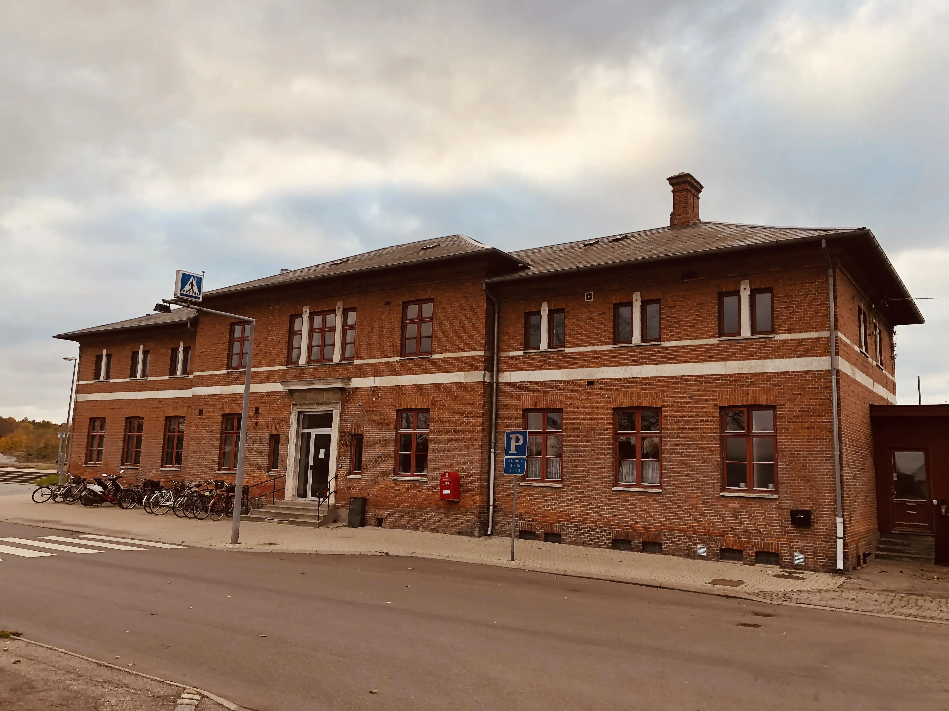 Billede af Hårlev Station.