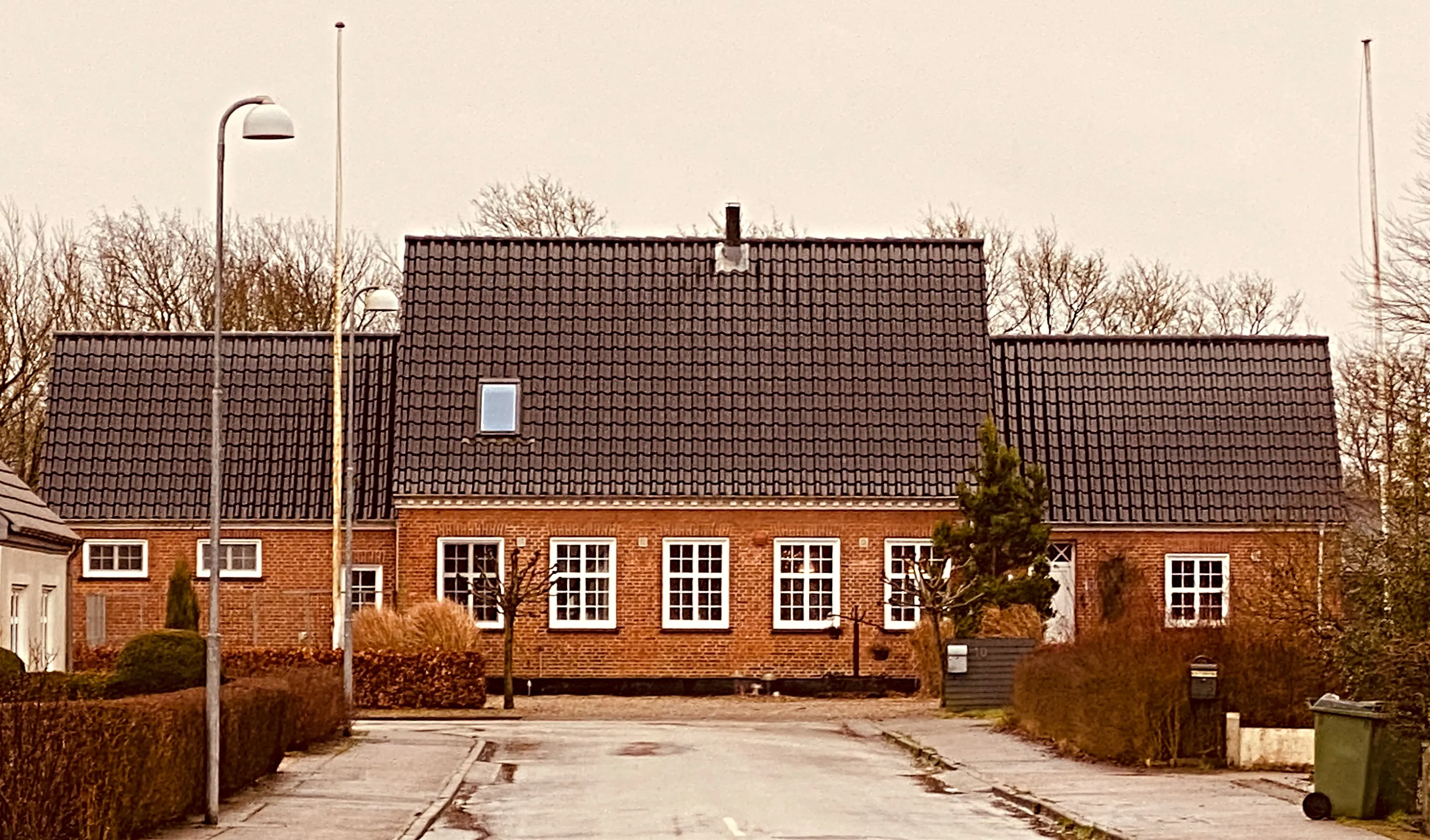 Billede af Hellevad Station. Billede af Hellevad Station.