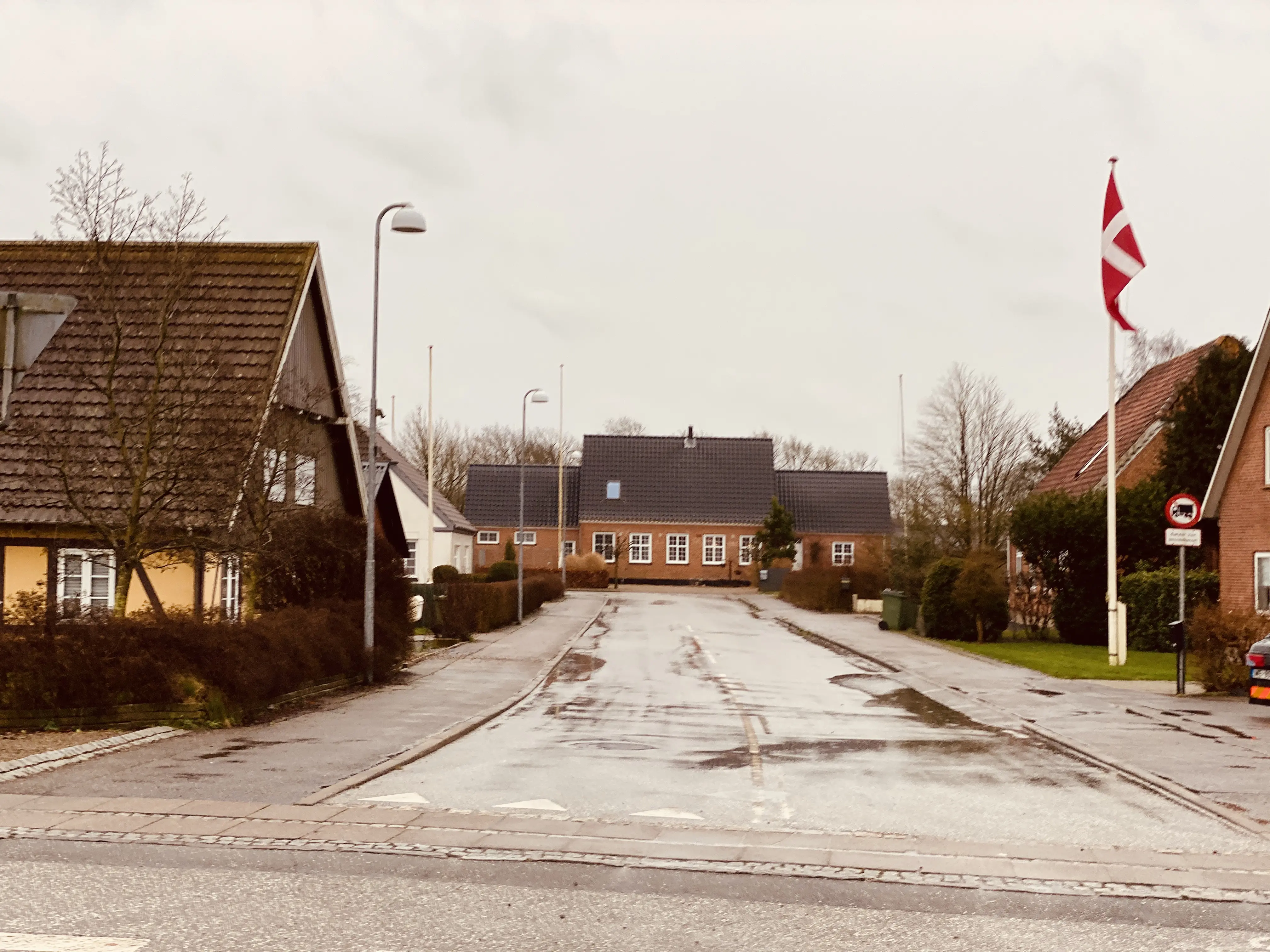 Billede af Hellevad Station. Billede af Hellevad Station.