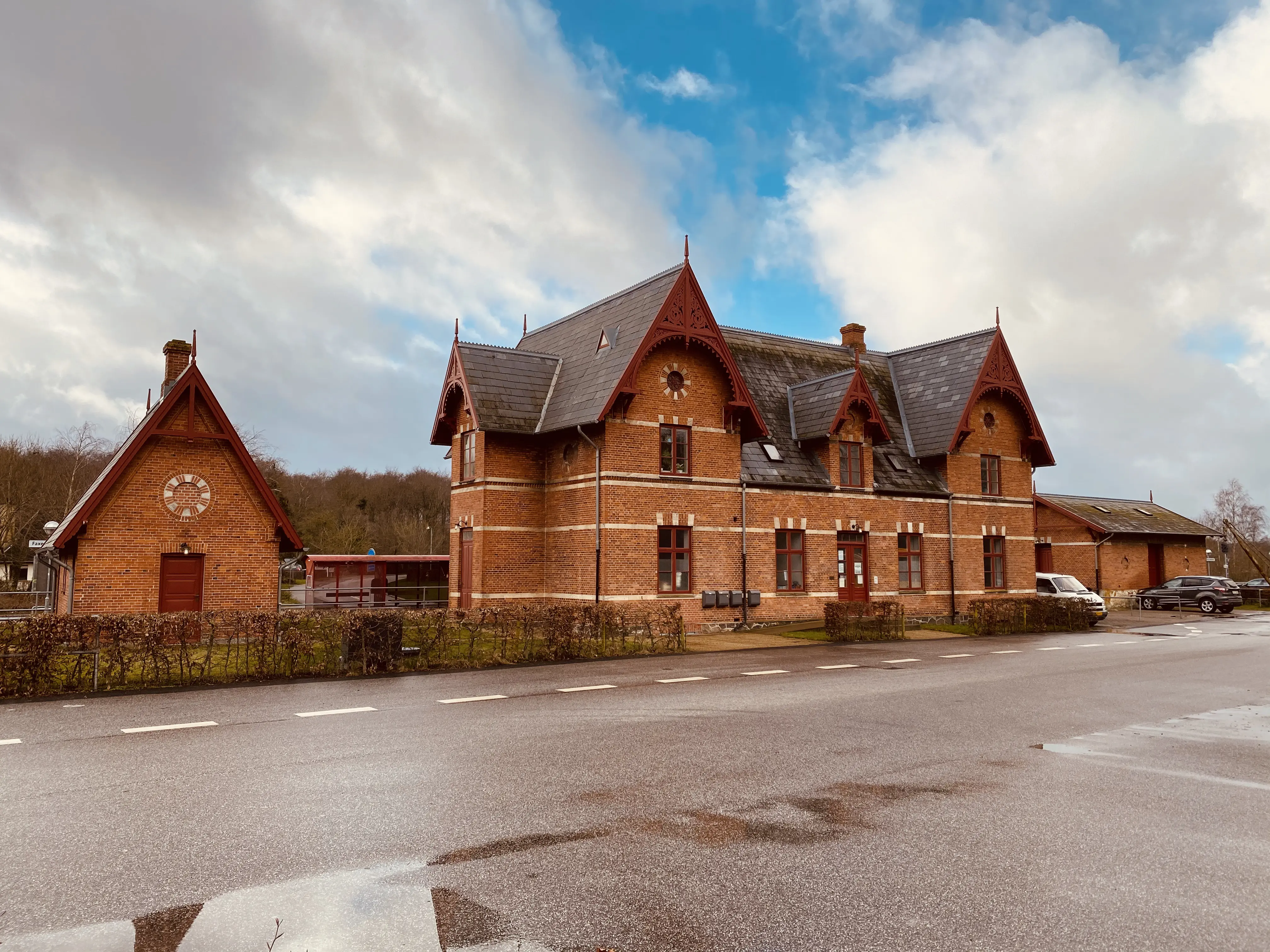 Billede af Faxe Ladeplads Station.