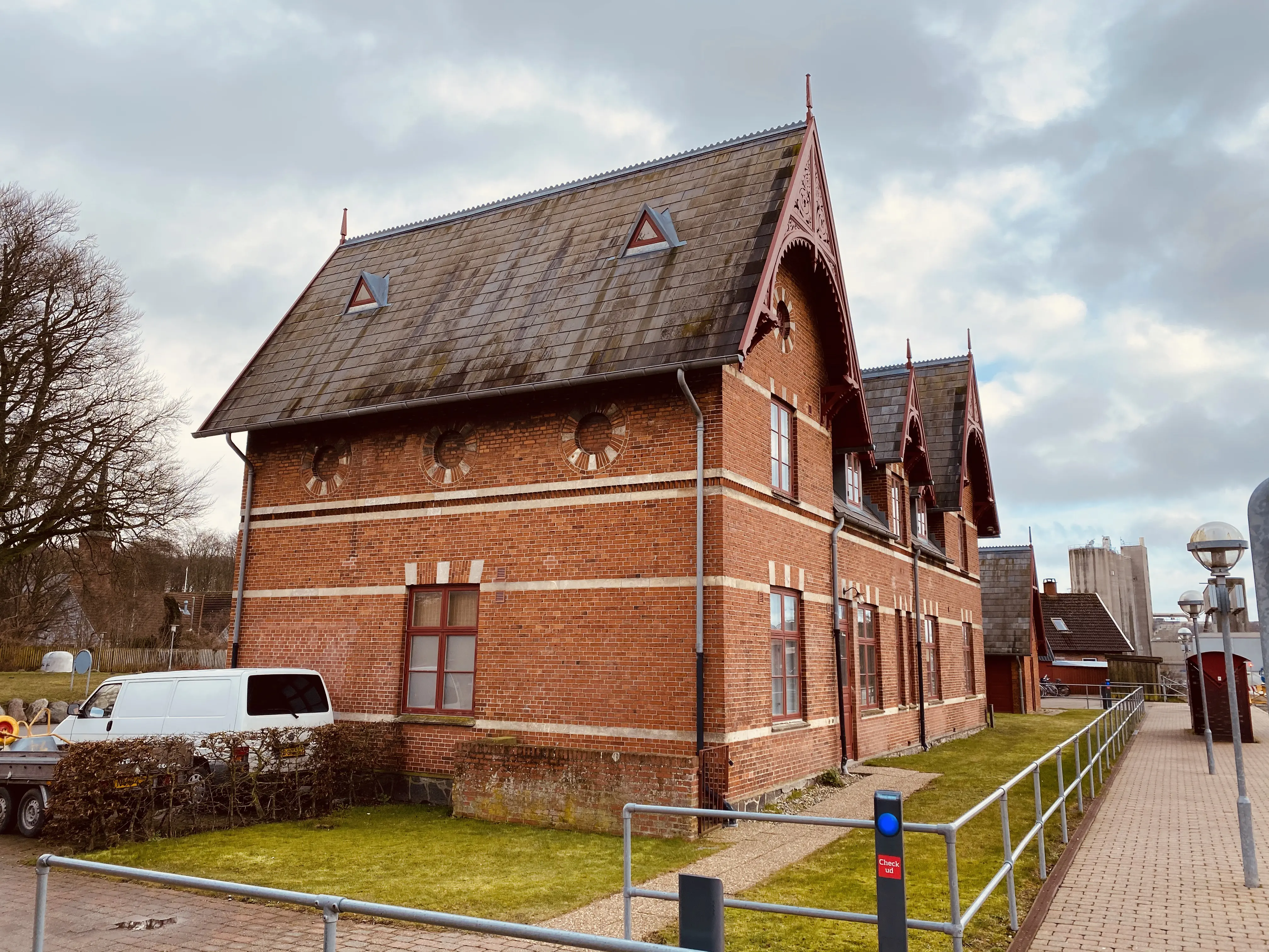 Billede af Faxe Ladeplads Station. Billede af Faxe Ladeplads Station.
