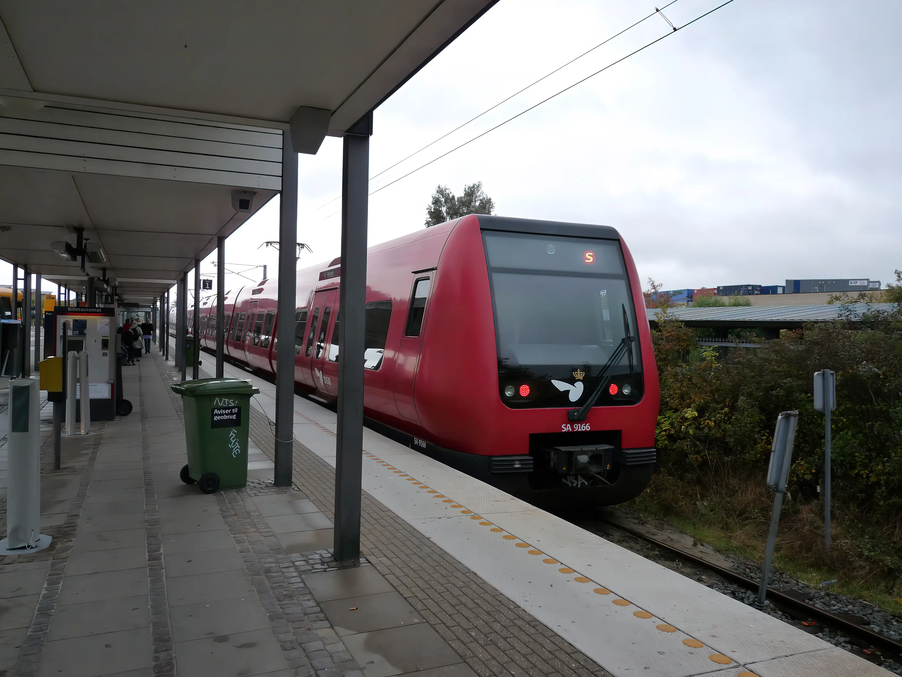 Billede af Frederikssund S-togstrinbræt. Billede af Frederikssund S-togstrinbræt.