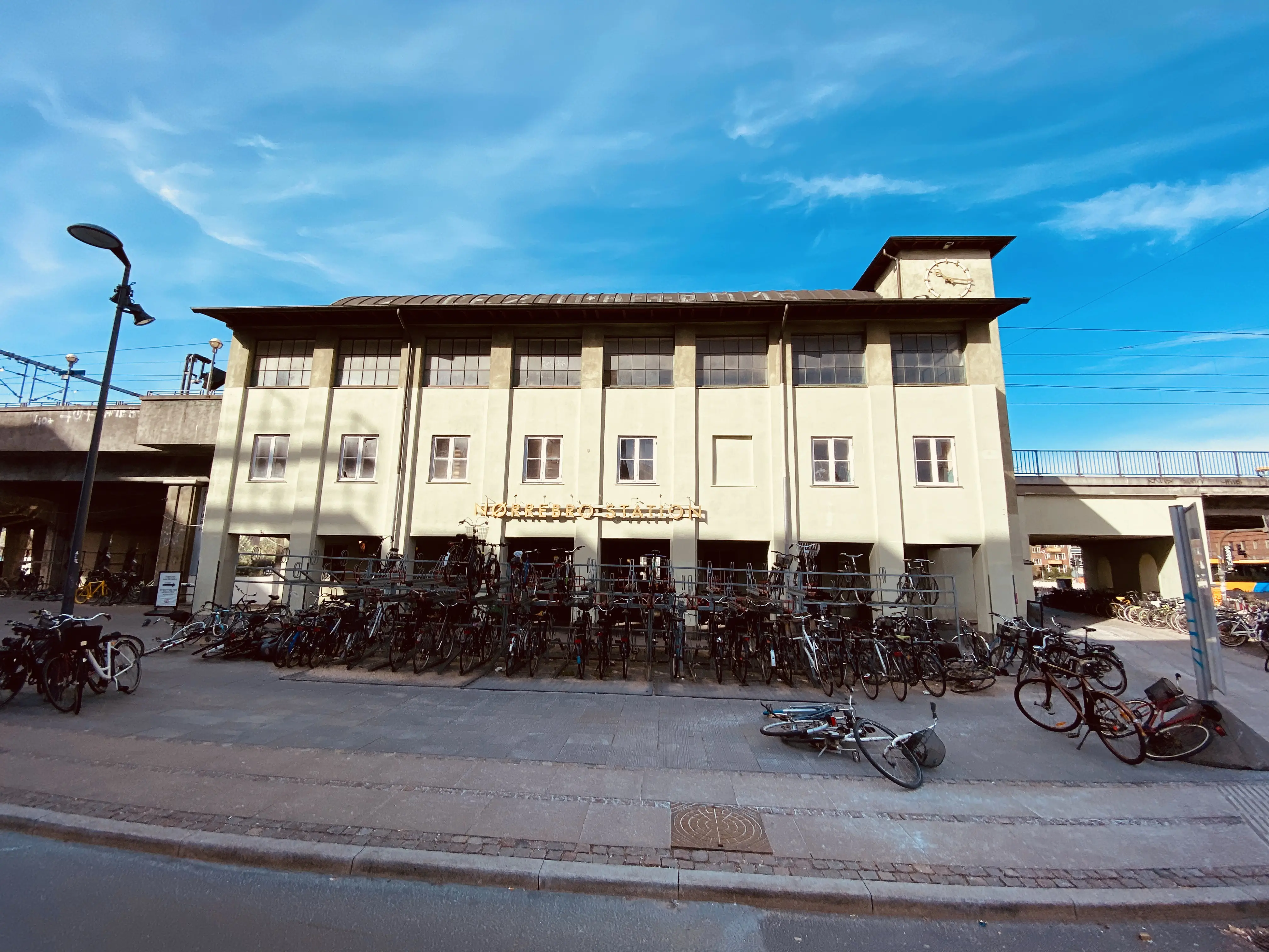 Billede af Nørrebro S-togsstation. Billede af Nørrebro S-togsstation.