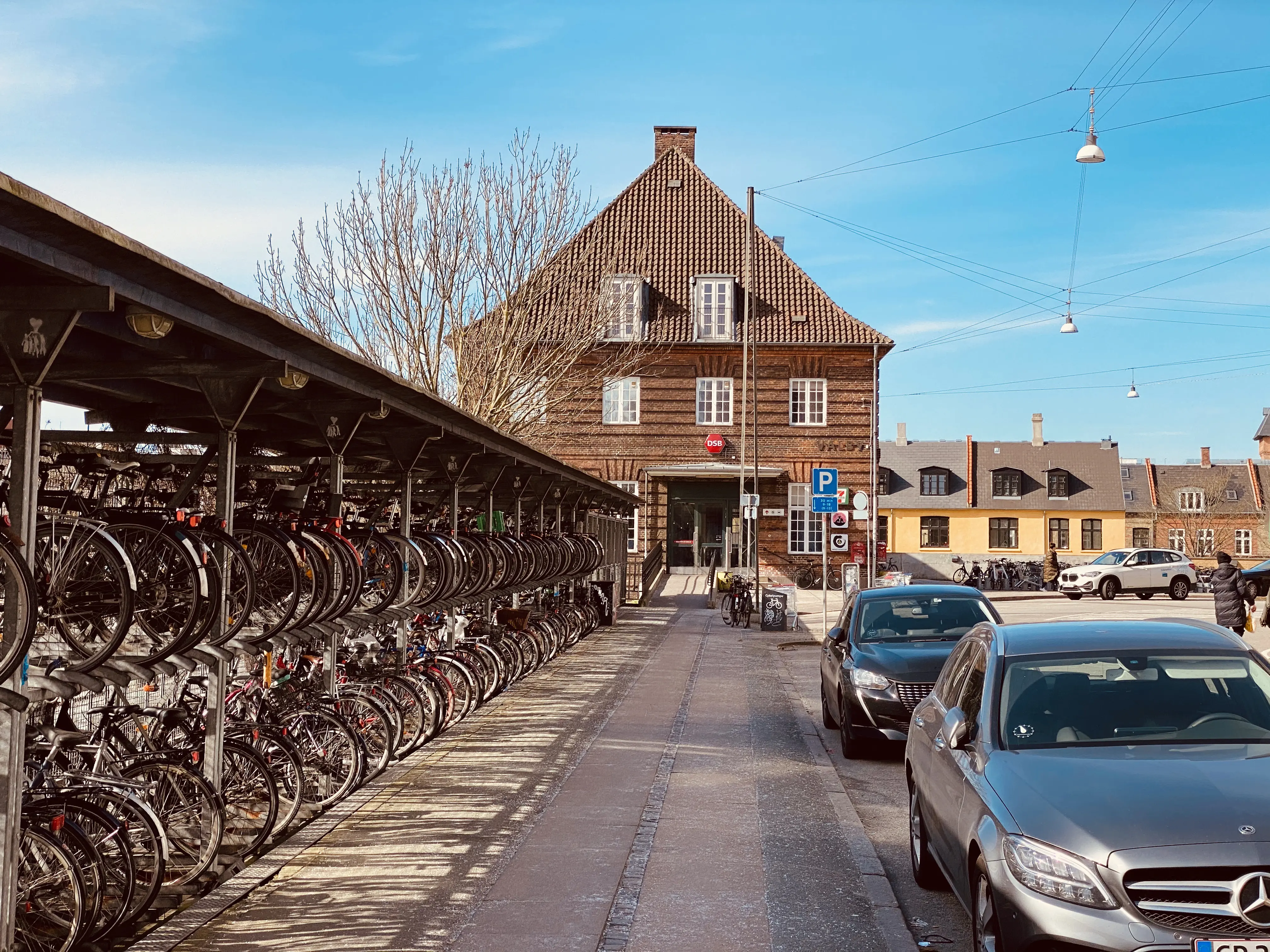 Billede af Valby Station. Billede af Valby Station.