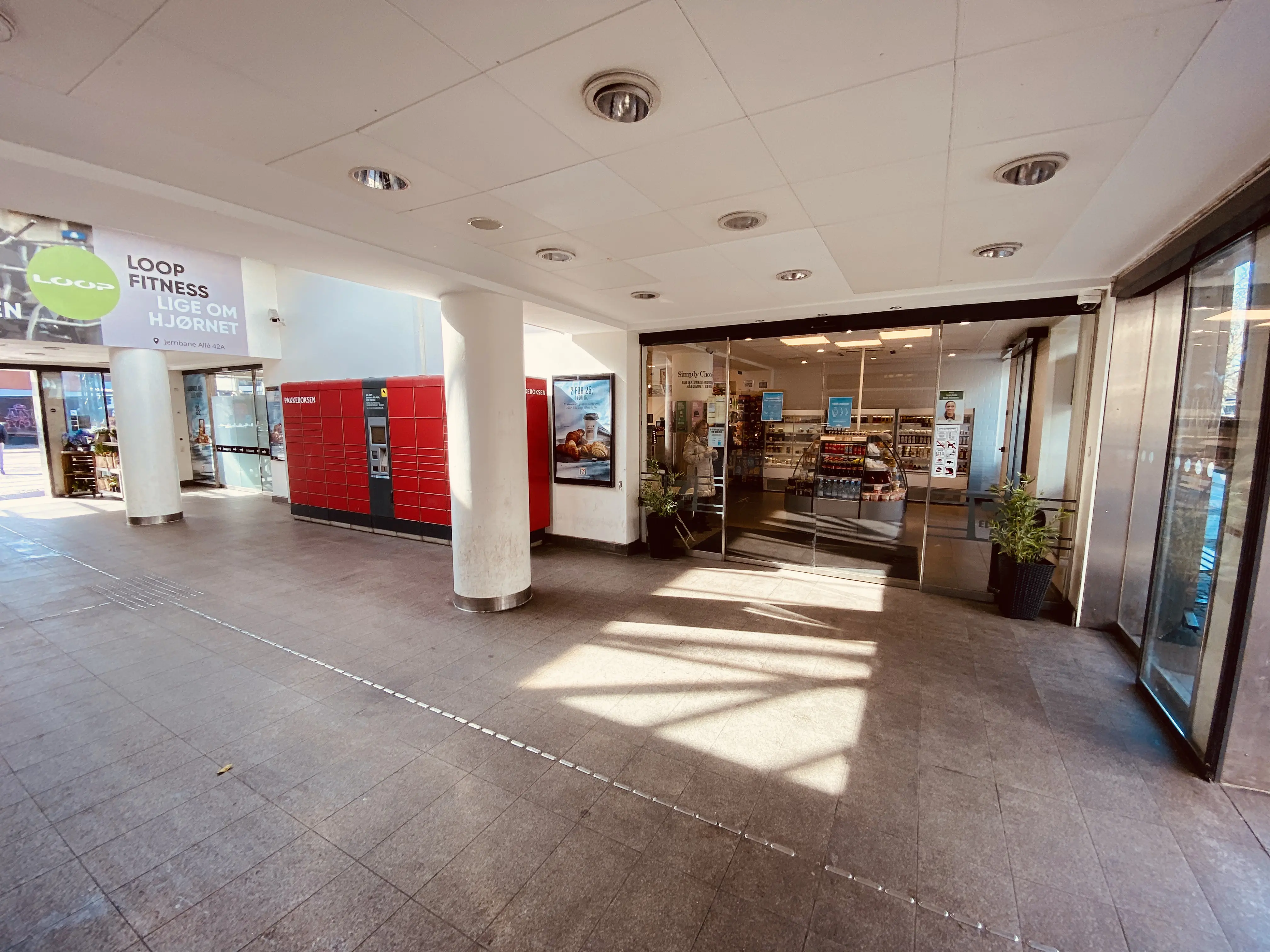 Billede af Vanløse S-togsstation. Billede af Vanløse S-togsstation.
