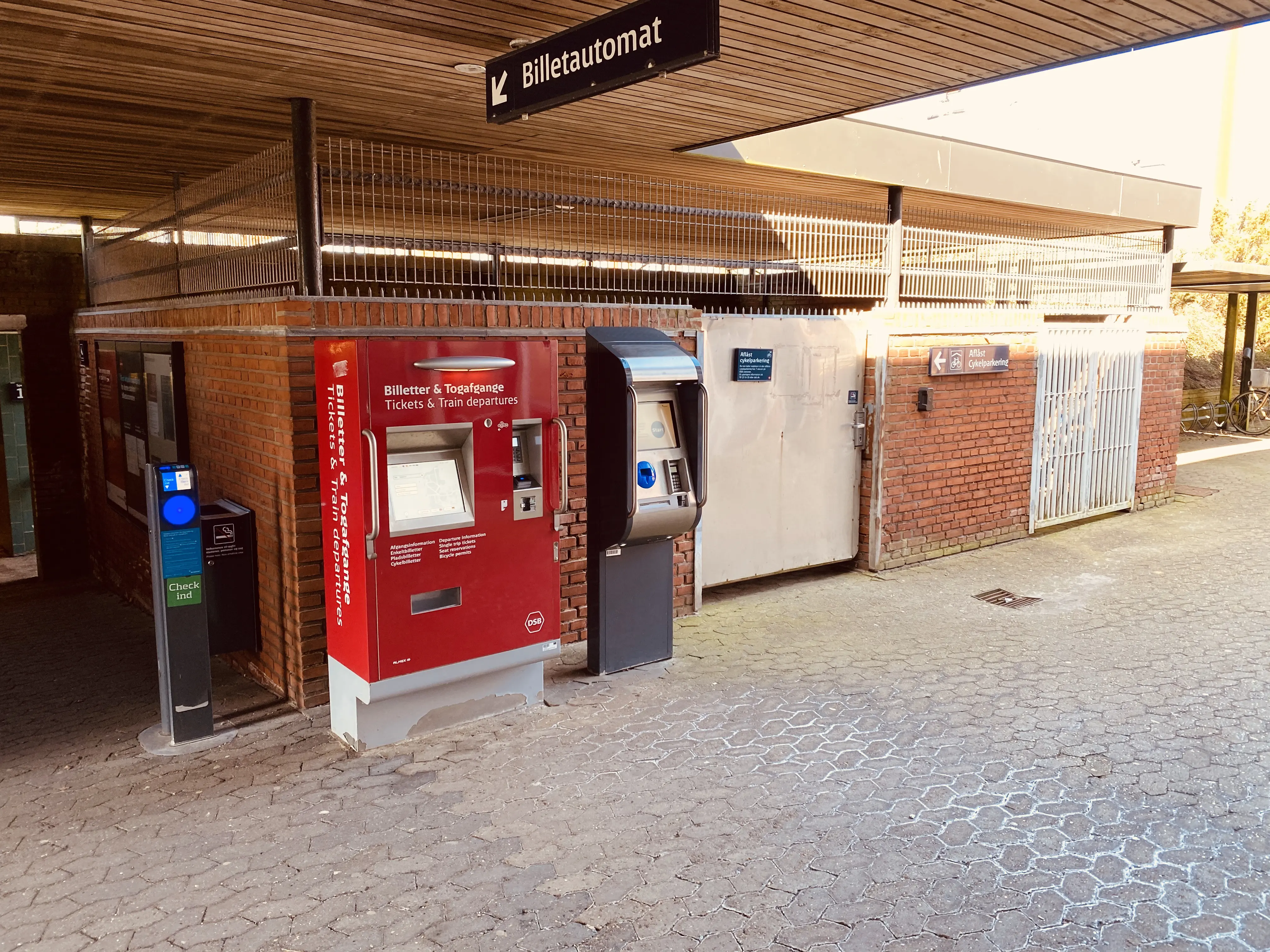 Billede af Rødekro Station. Billede af Rødekro Station.