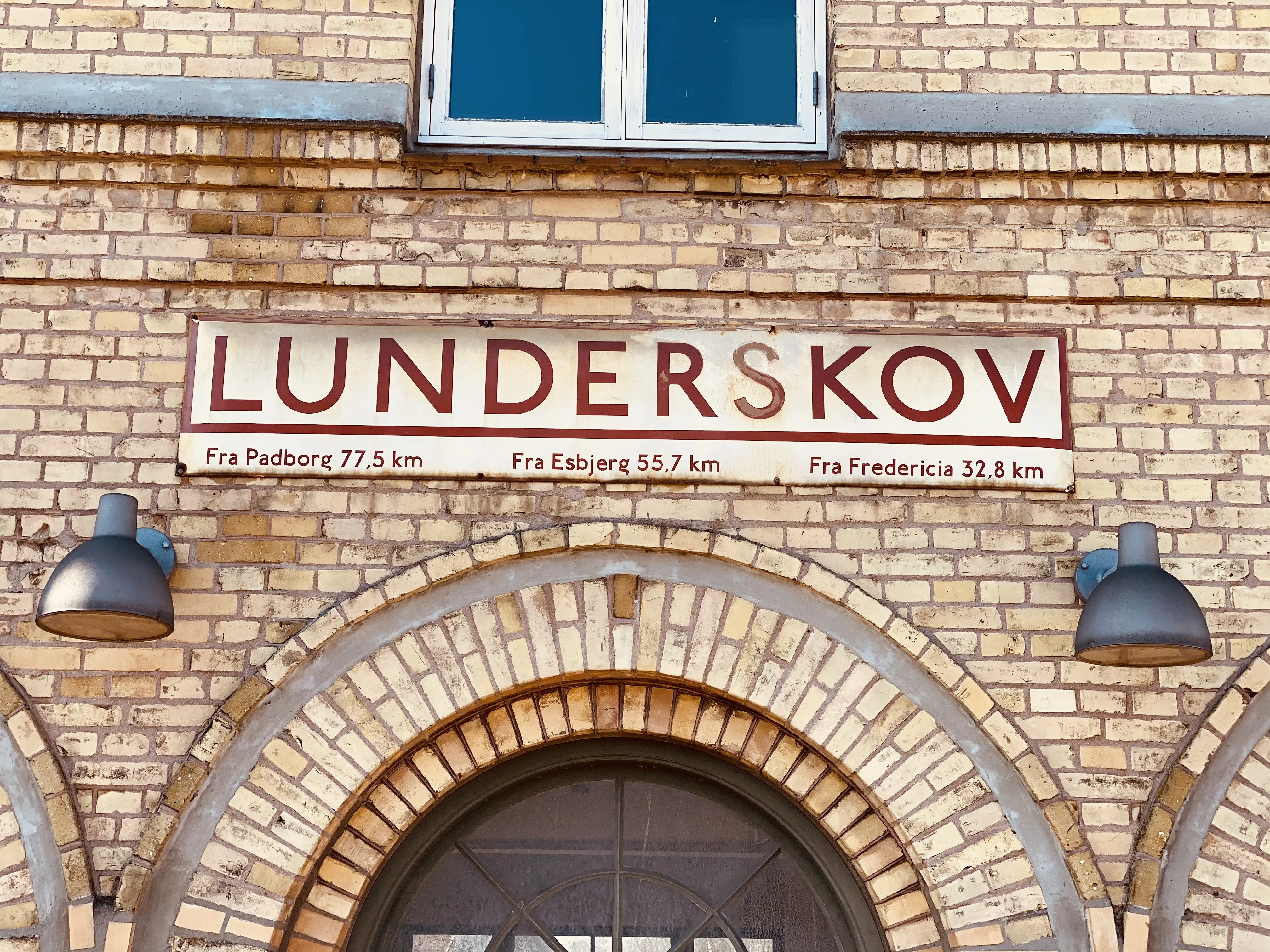 Billede af Lunderskov Station. Billede af Lunderskov Station.