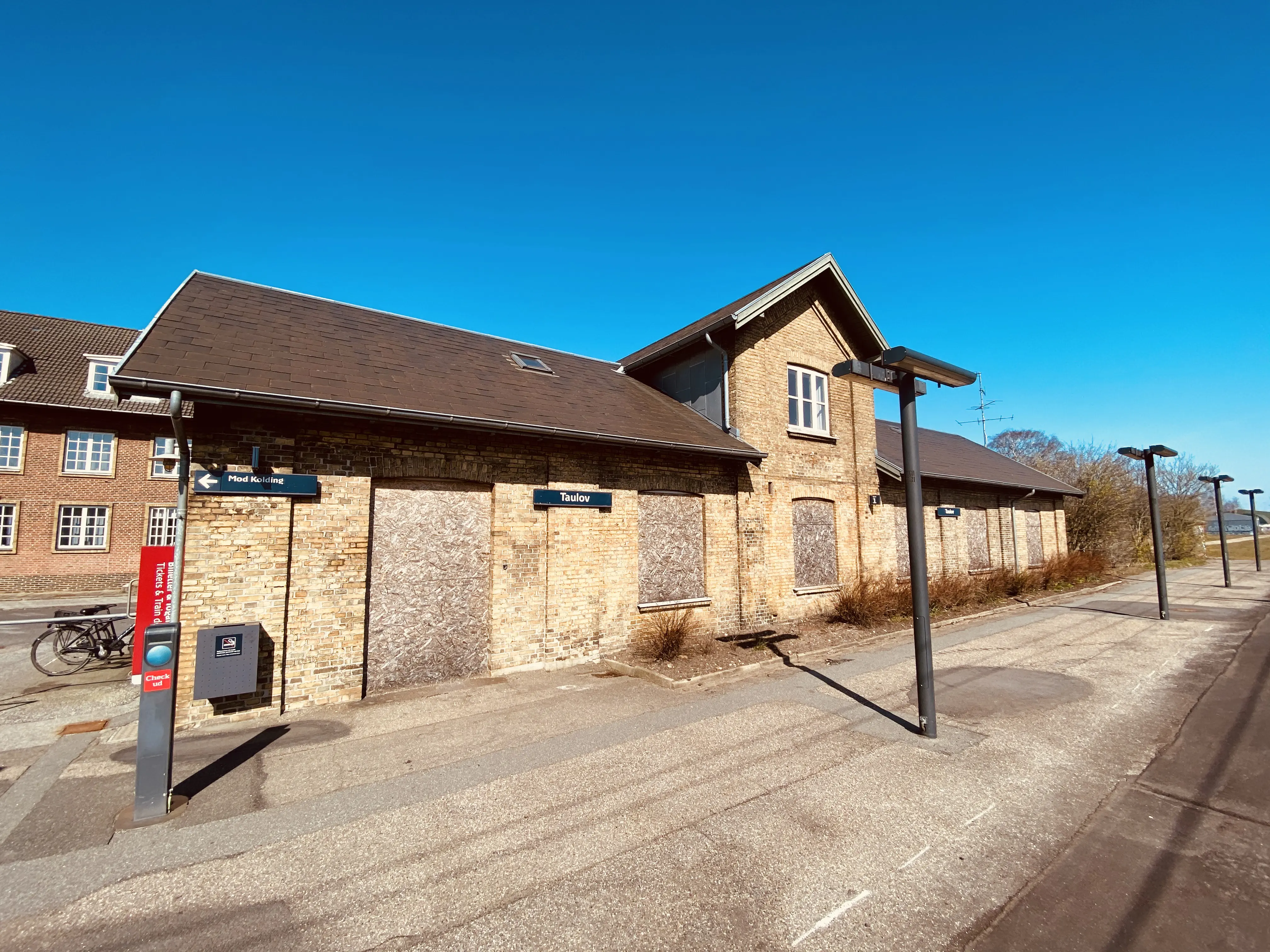 Billede af Taulov Station. Billede af Taulov Station.