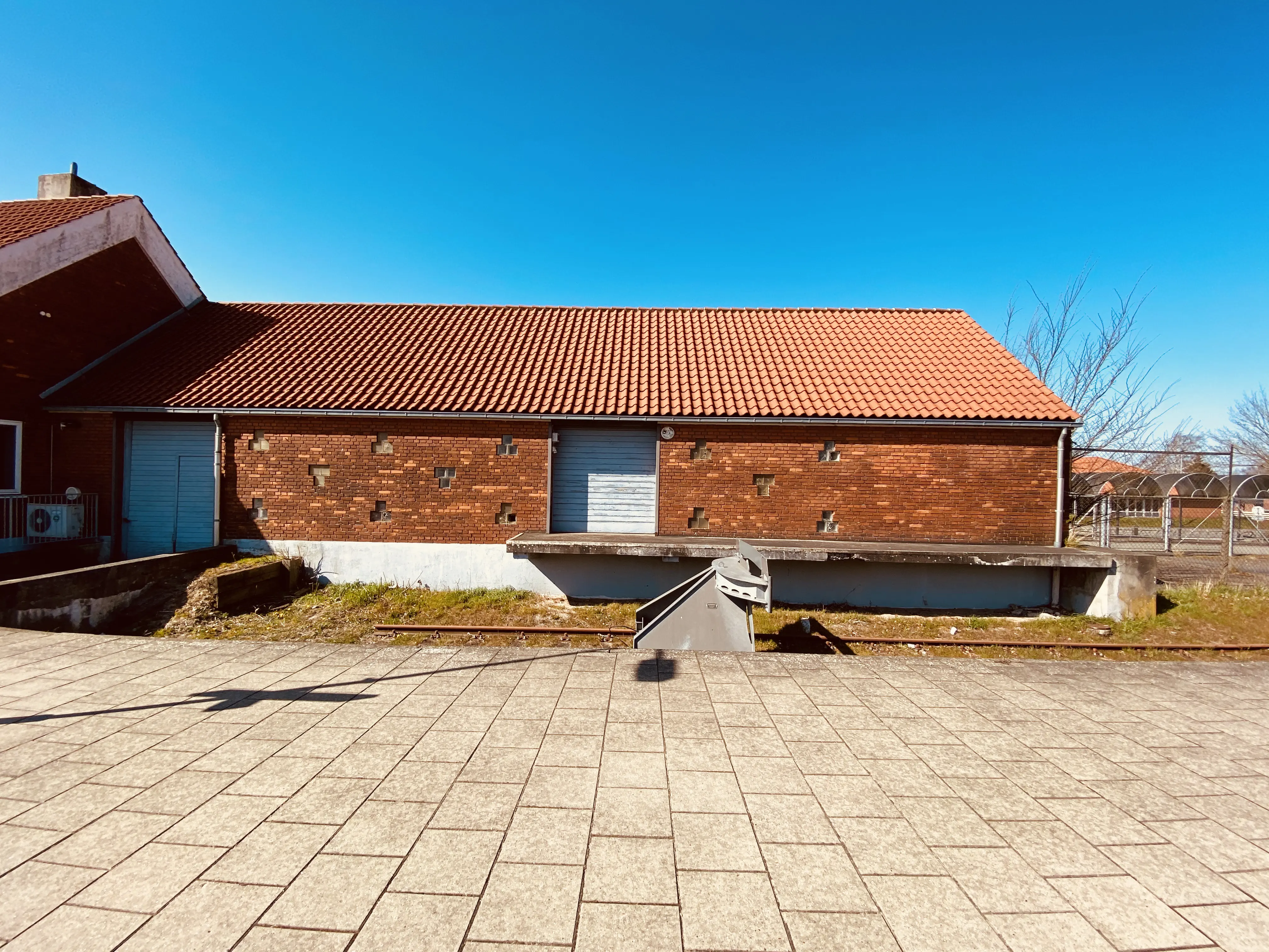 Billede af pakhuset ved Vamdrup Station. Billede af pakhuset ved Vamdrup Station.