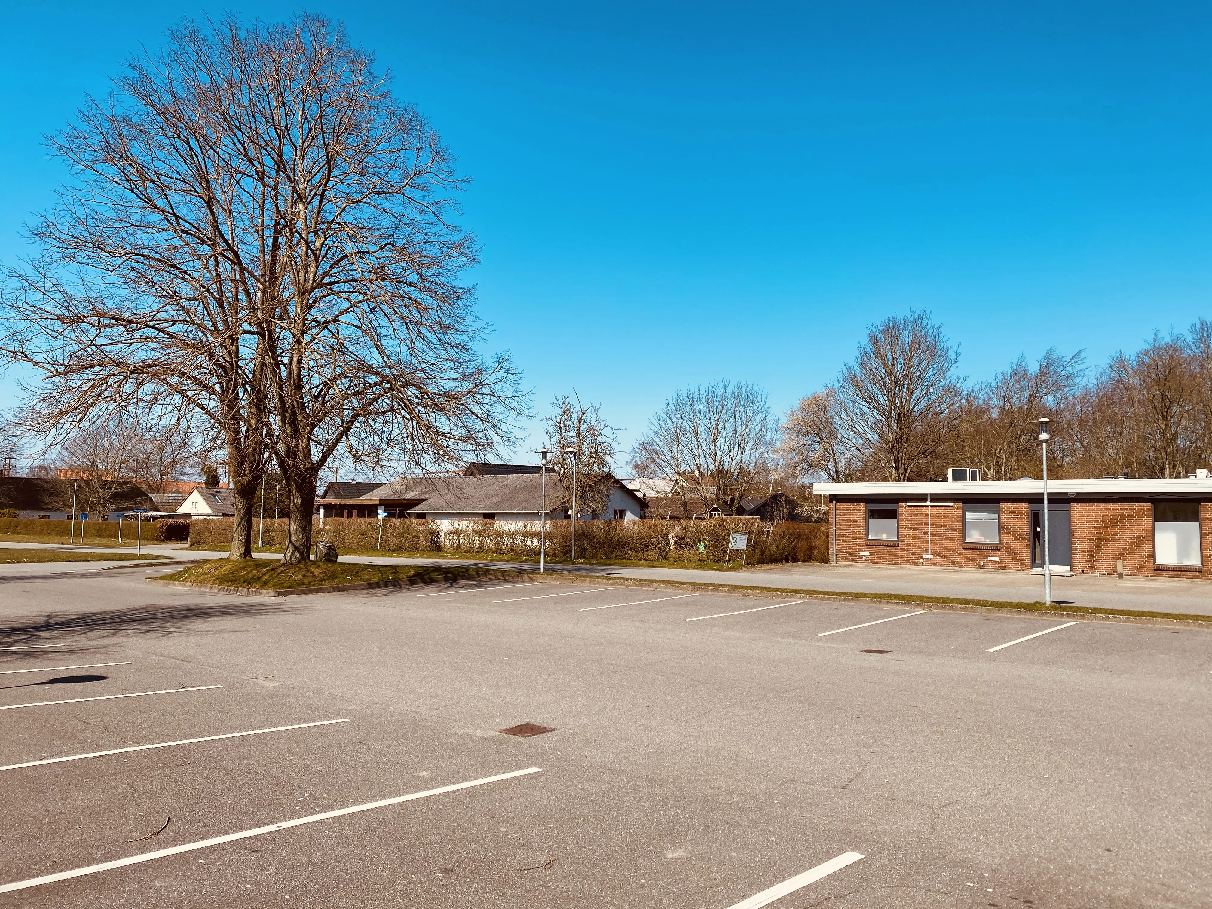 Billede af Vamdrup Østbanegård, som er nedrevet i 1978, men den har ligget her. Billede af Vamdrup Østbanegård, som er nedrevet i 1978, men den har ligget her.