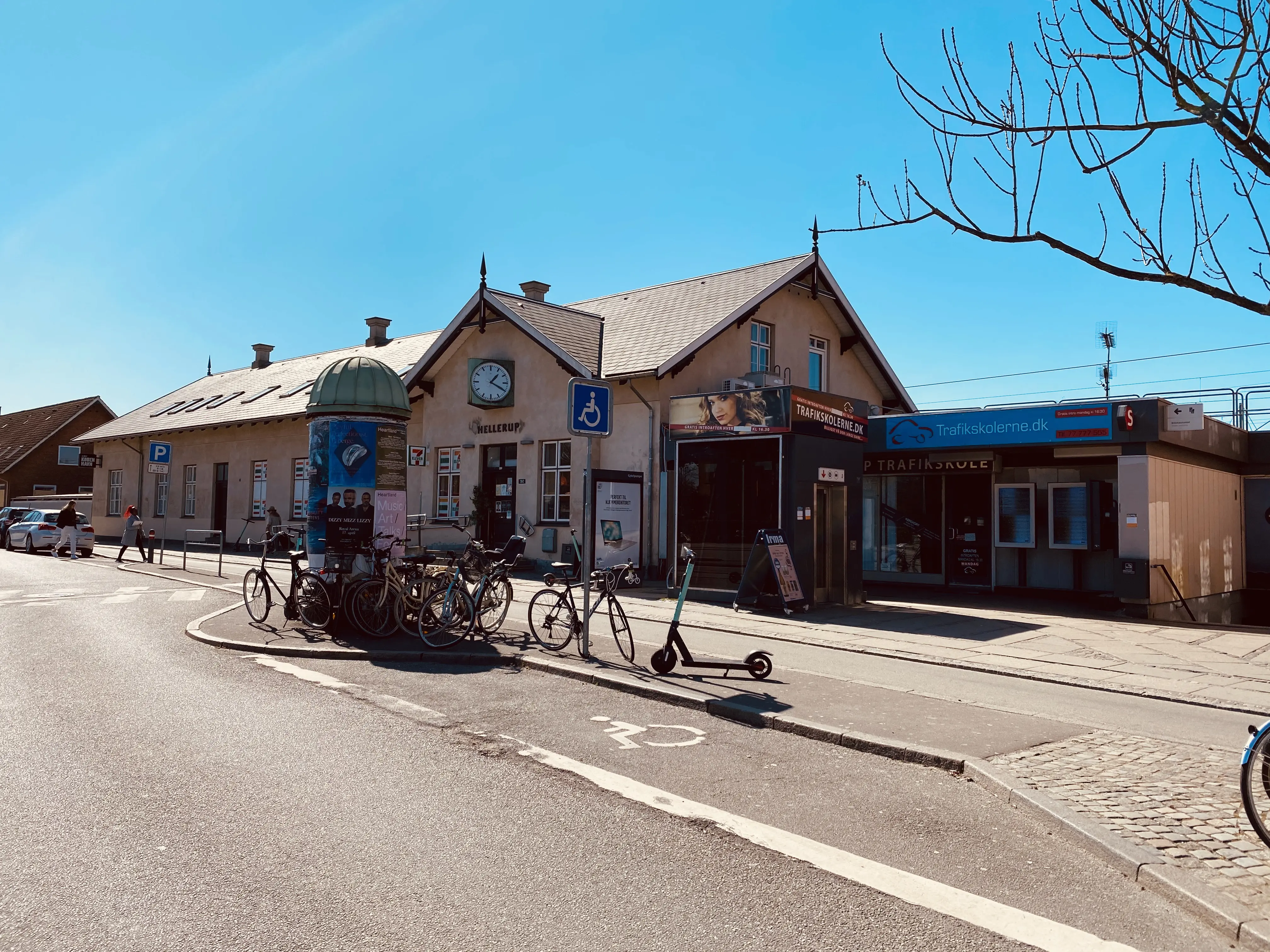 Billede af Hellerup Station.