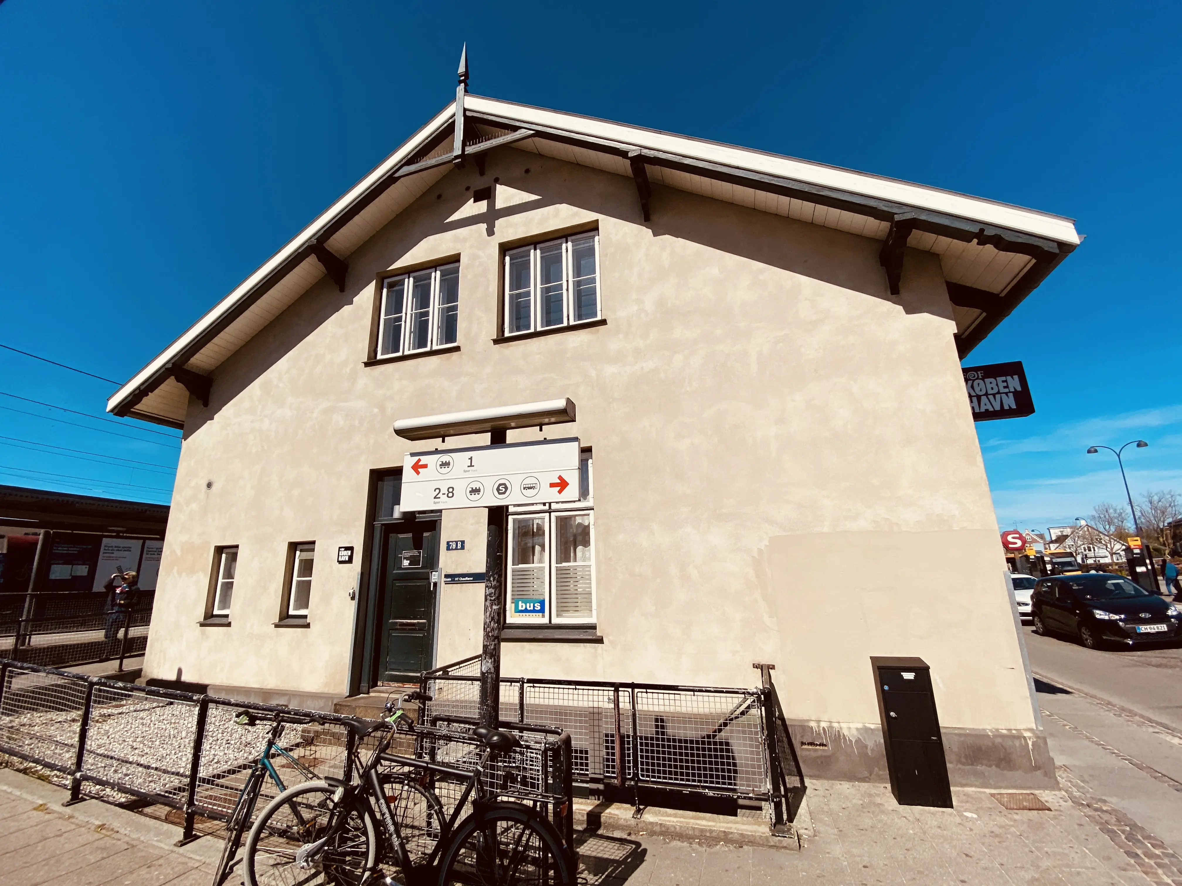 Billede af Hellerup Station. Billede af Hellerup Station.