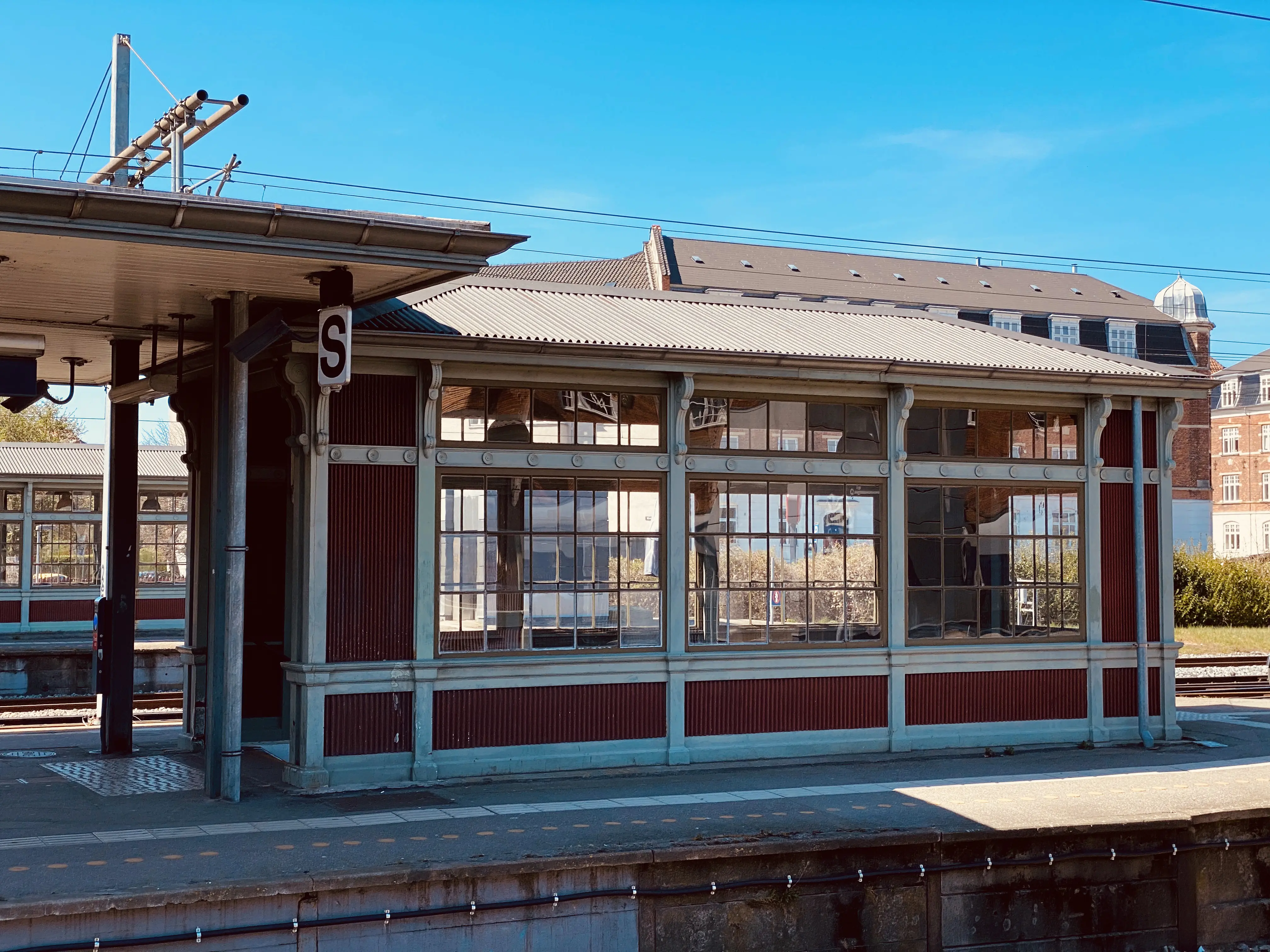 Billede af Hellerup Station. Billede af Hellerup Station.