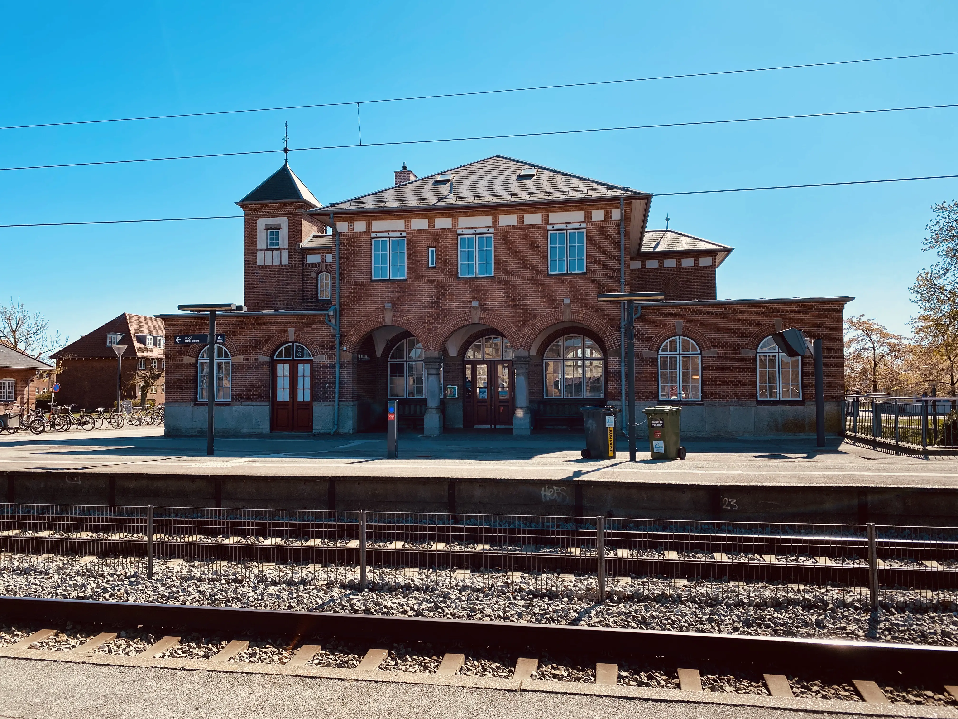 Billede af Humlebæk Station. Billede af Humlebæk Station.