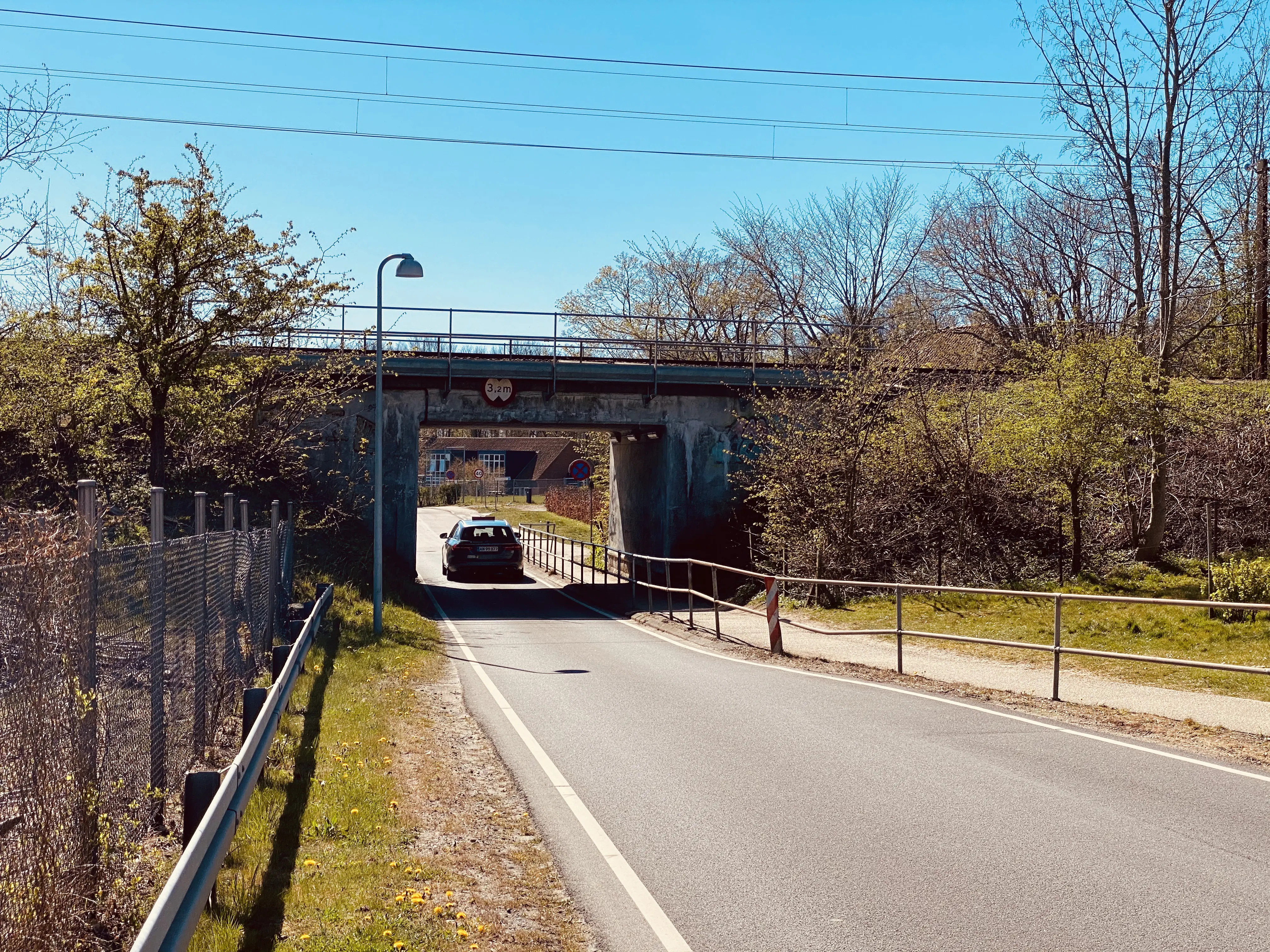 Billede af Snekkersten Stations ind og udkørsel. Billede af Snekkersten Stations ind og udkørsel.