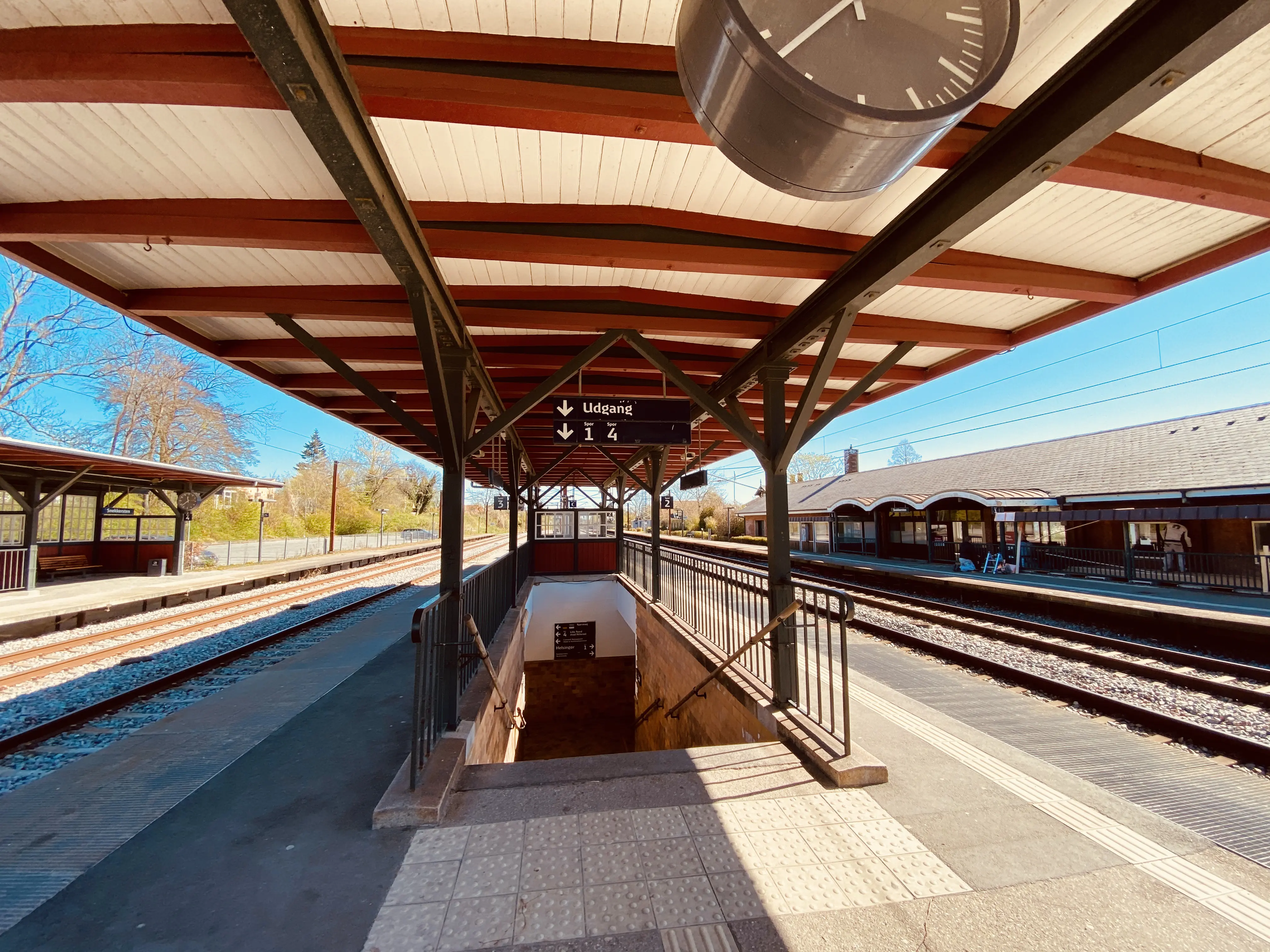 Billede af Snekkersten Station.