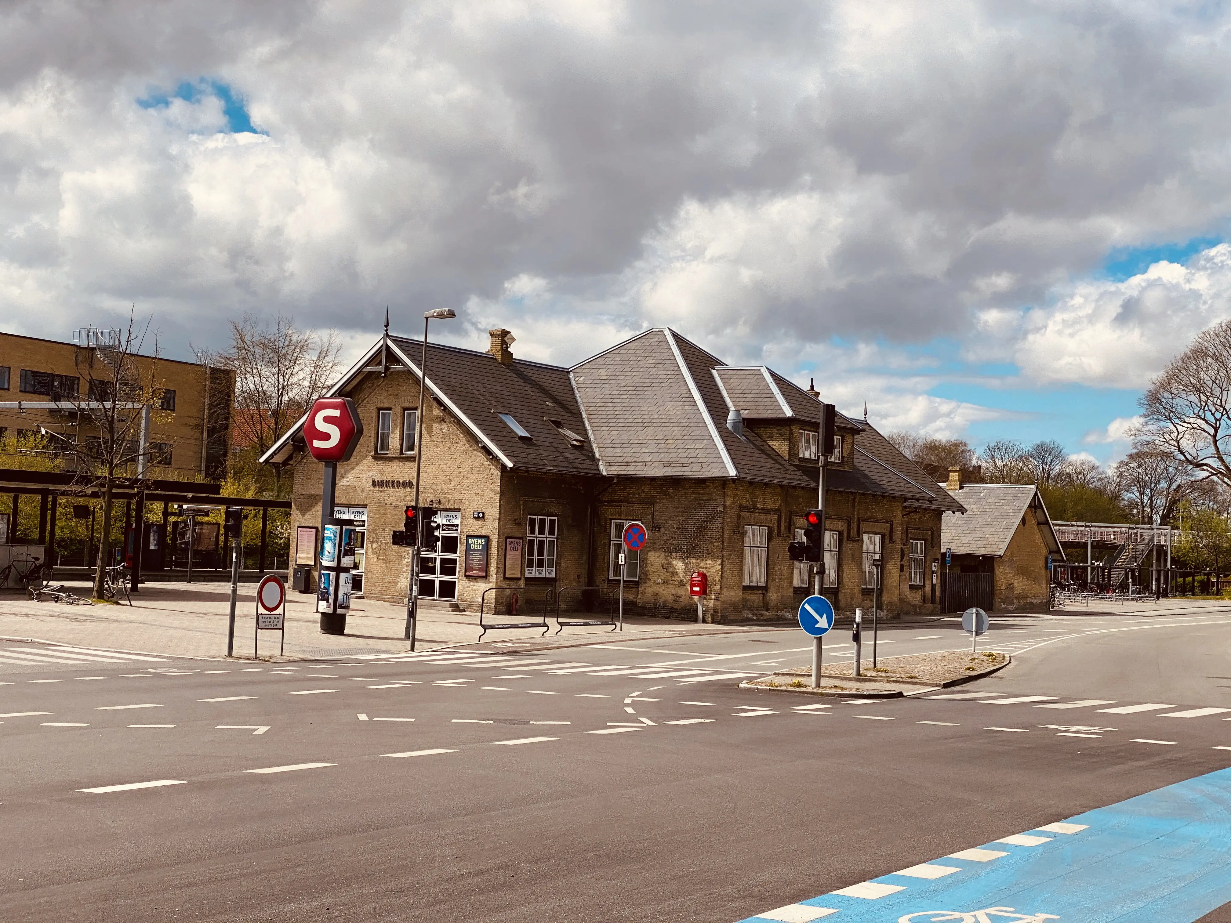 Billede af Birkerød Station. Billede af Birkerød Station.