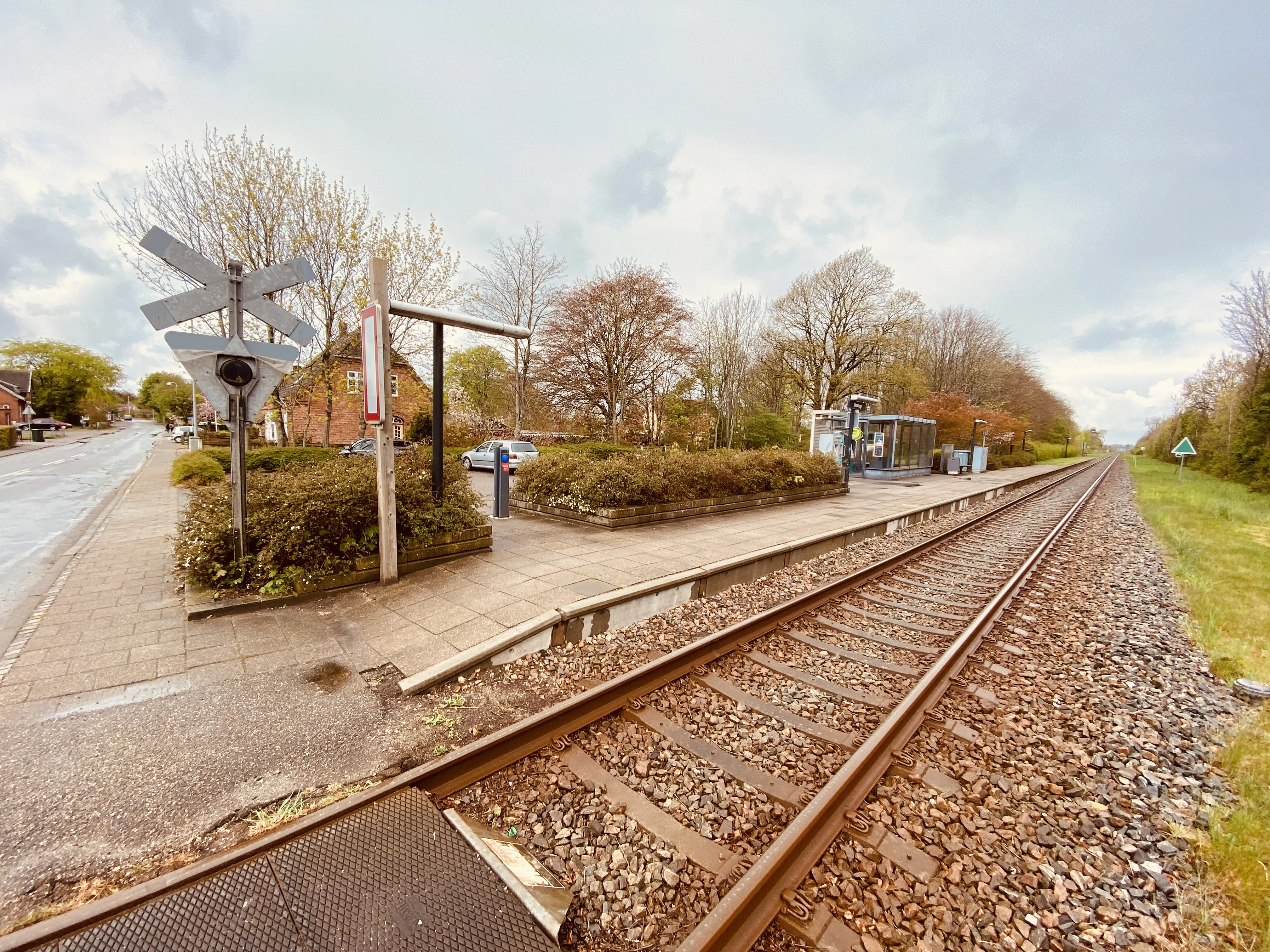 Billede af Døstrup (Sønderjylland) Trinbræt. Billede af Døstrup (Sønderjylland) Trinbræt.