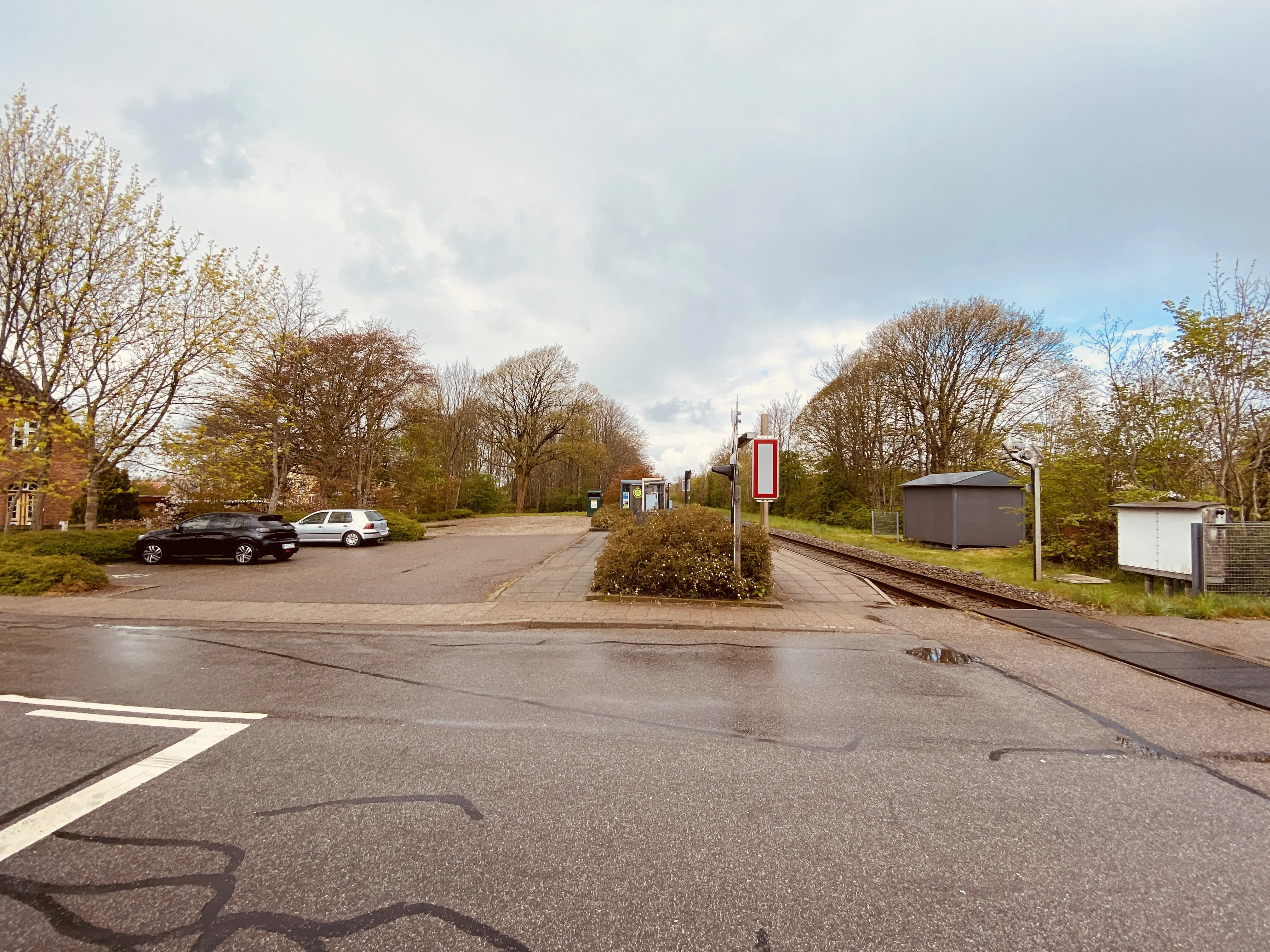 Billede af Døstrup (Sønderjylland) Trinbræt. Billede af Døstrup (Sønderjylland) Trinbræt.