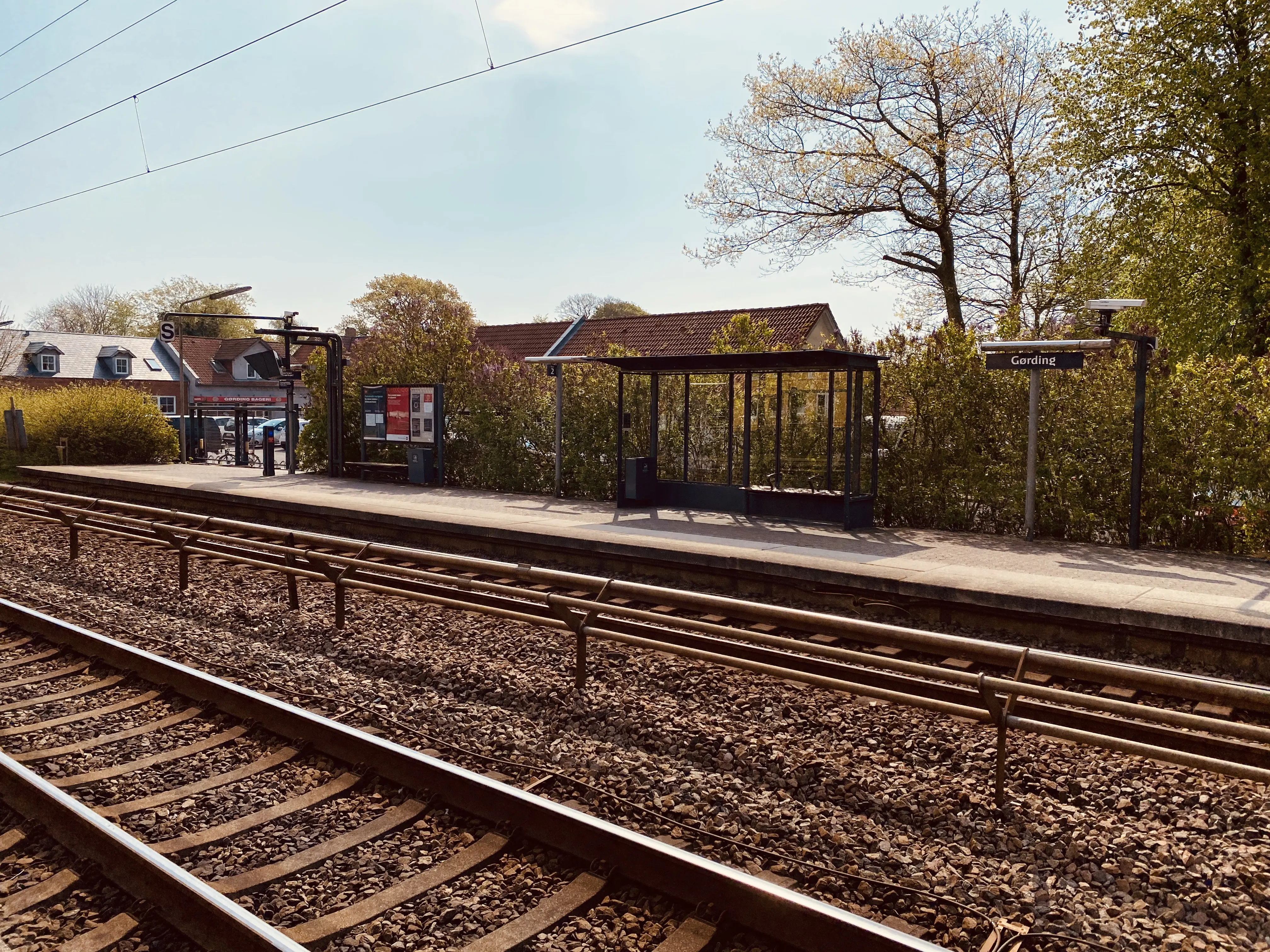 Billede af Gørding Station er nedrevet og afløst af dette Trinbræt.