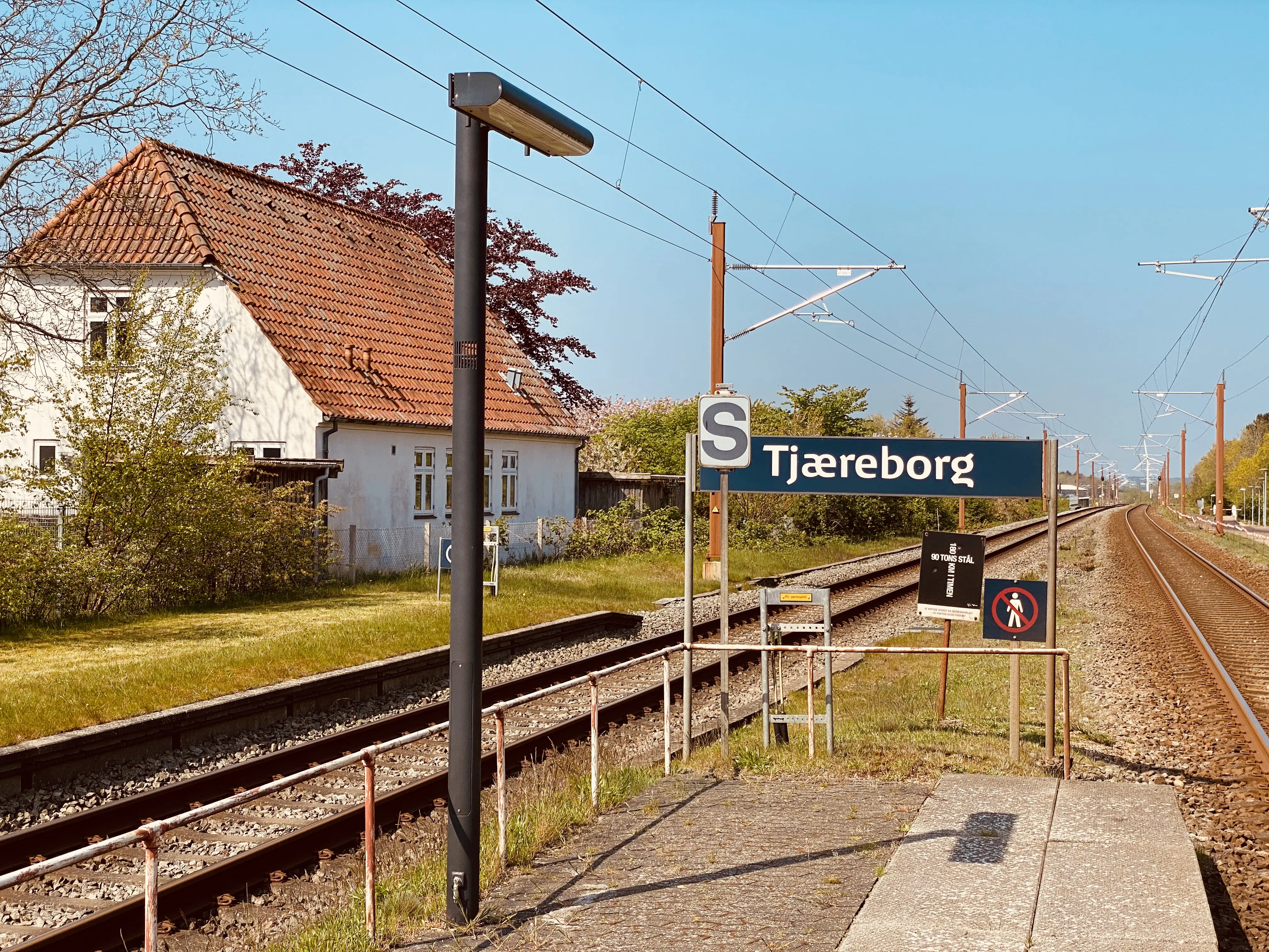 Billede af Tjæreborg Station, som er nedrevet og afløst af dette Trinbræt. Billede af Tjæreborg Station, som er nedrevet og afløst af dette Trinbræt.
