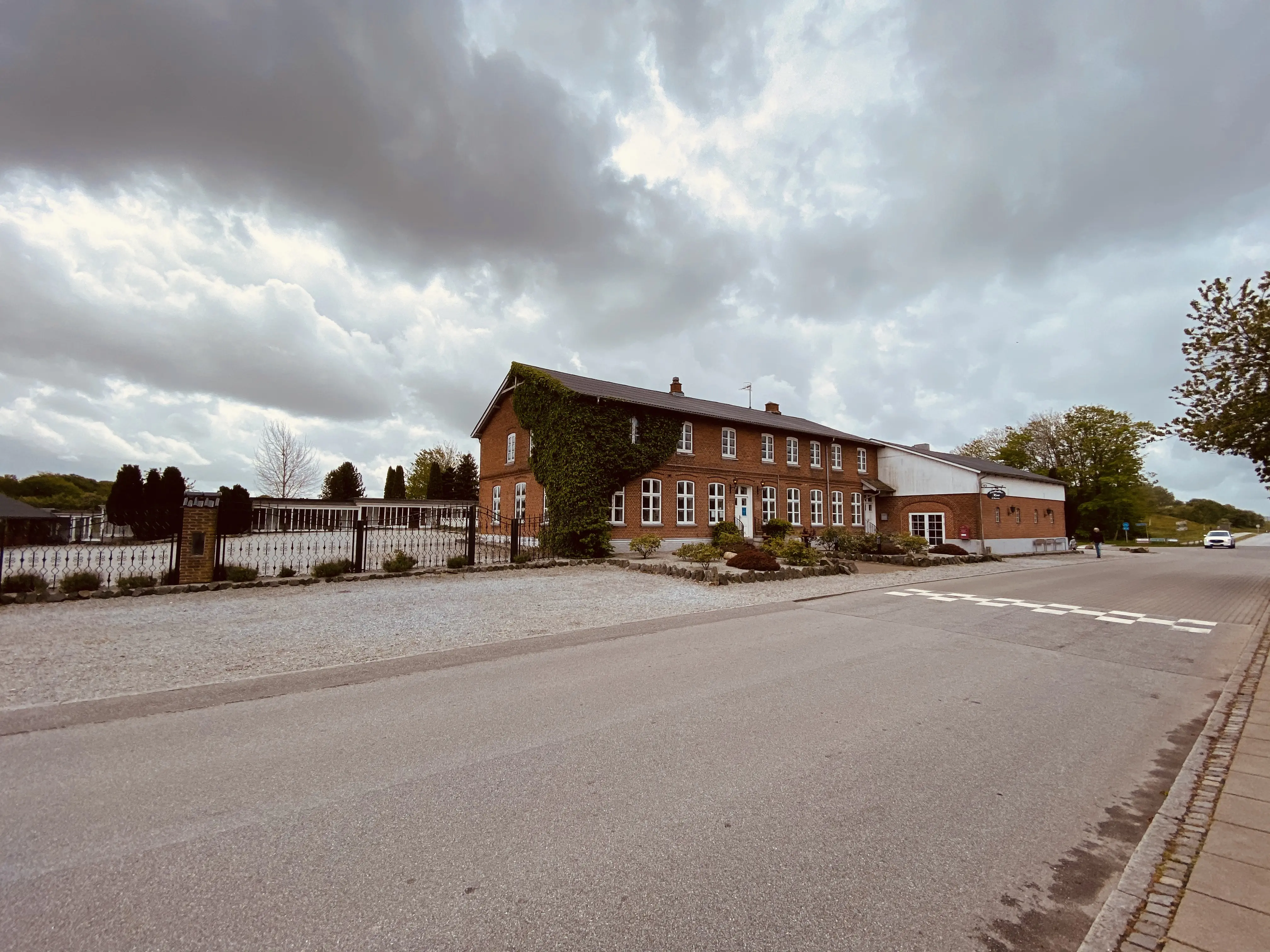 Billede af Slukefter Stationskro. Billede af Slukefter Stationskro.