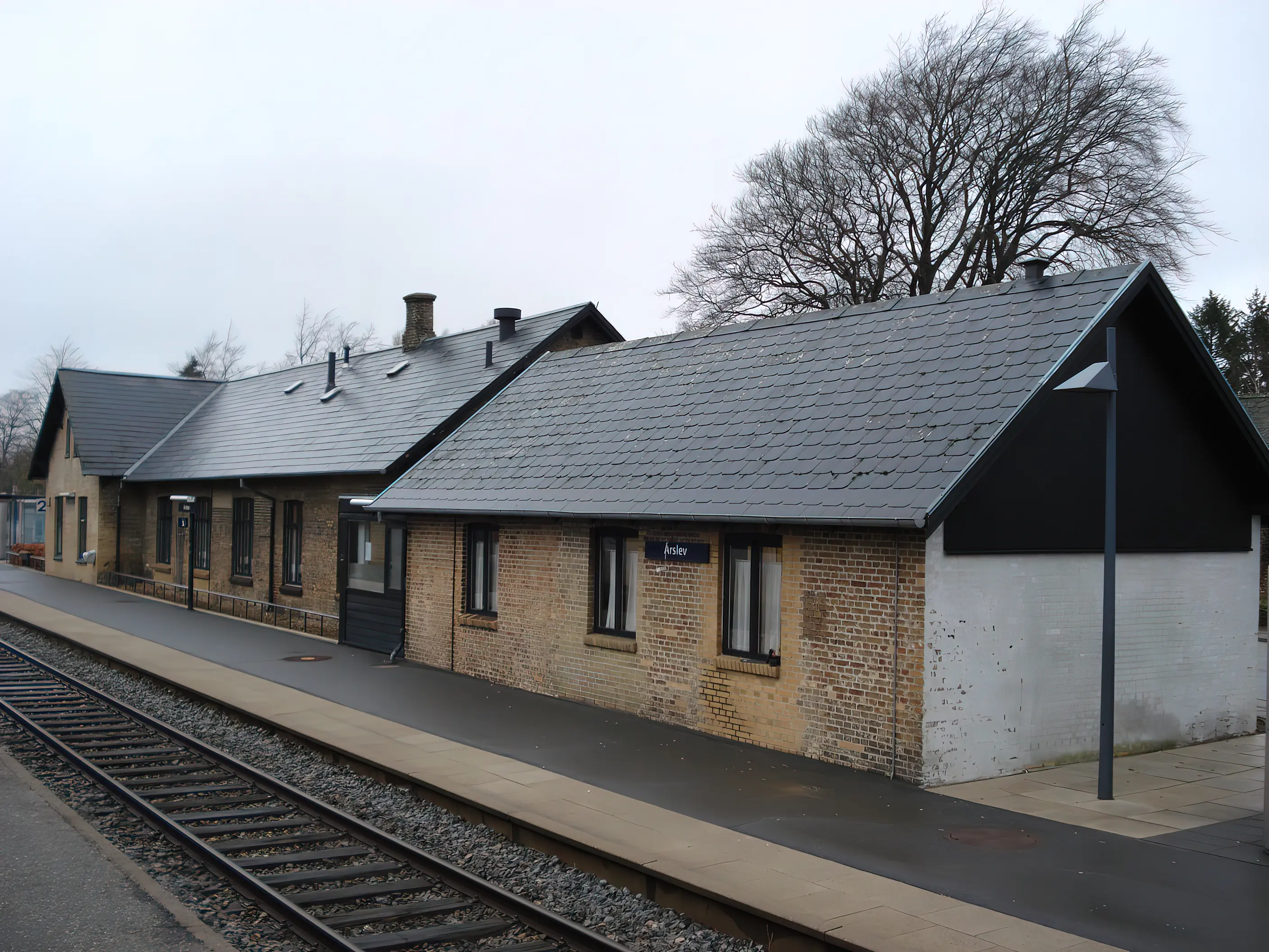 Billede af Årslev Station.