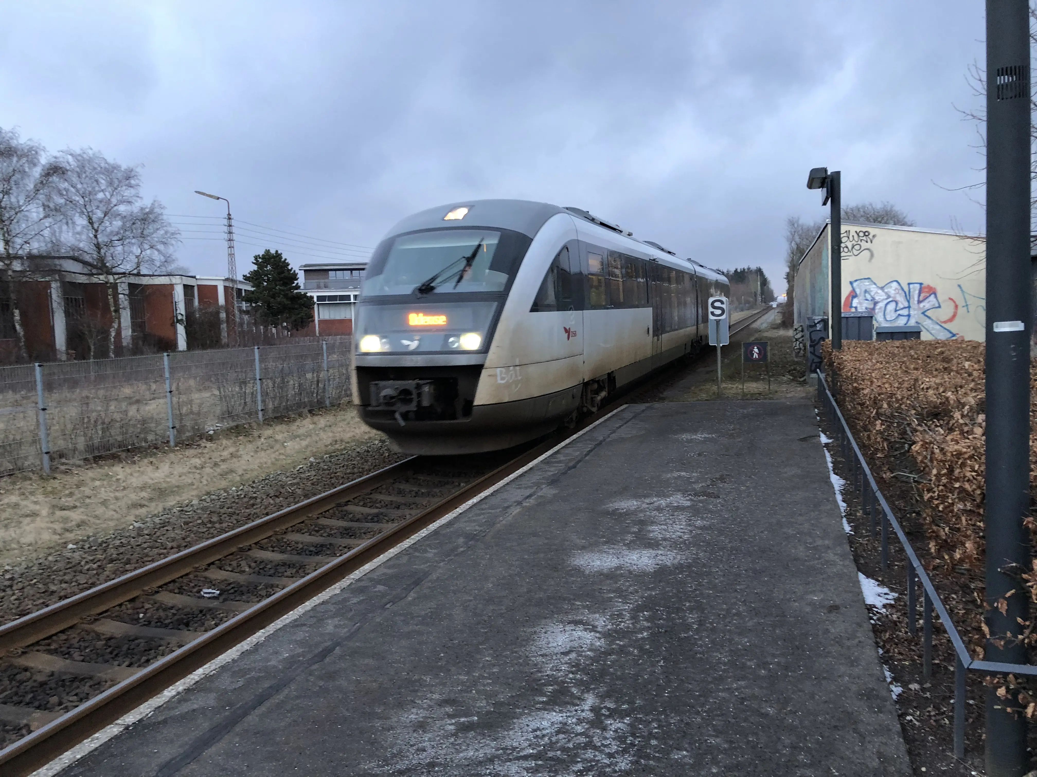 Billede af Hjallese Trinbræt. Billede af Hjallese Trinbræt.
