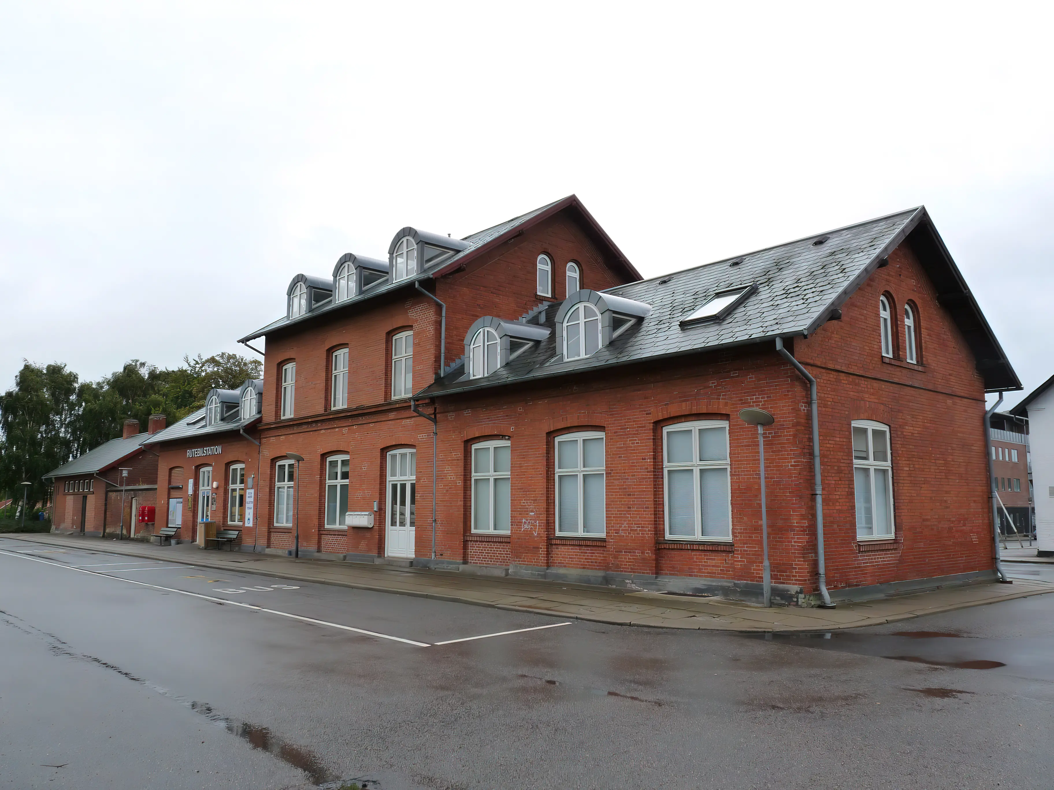 Billede af Ålestrup Station. Billede af Ålestrup Station.