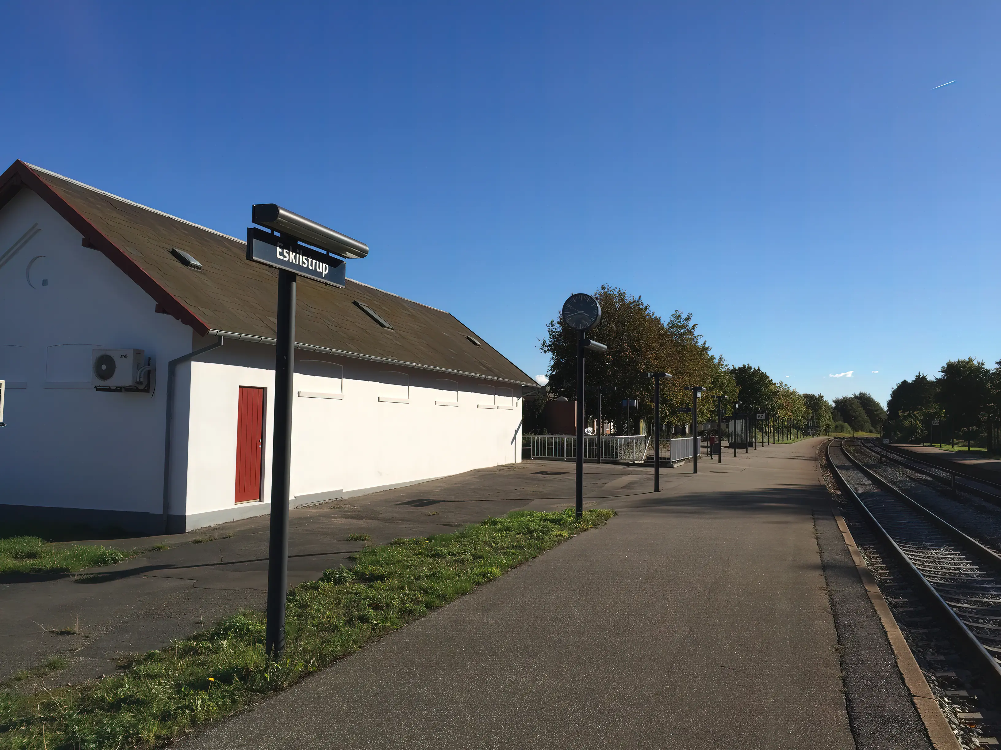 Billede af Eskilstrup Trinbræt. Billede af Eskilstrup Trinbræt.