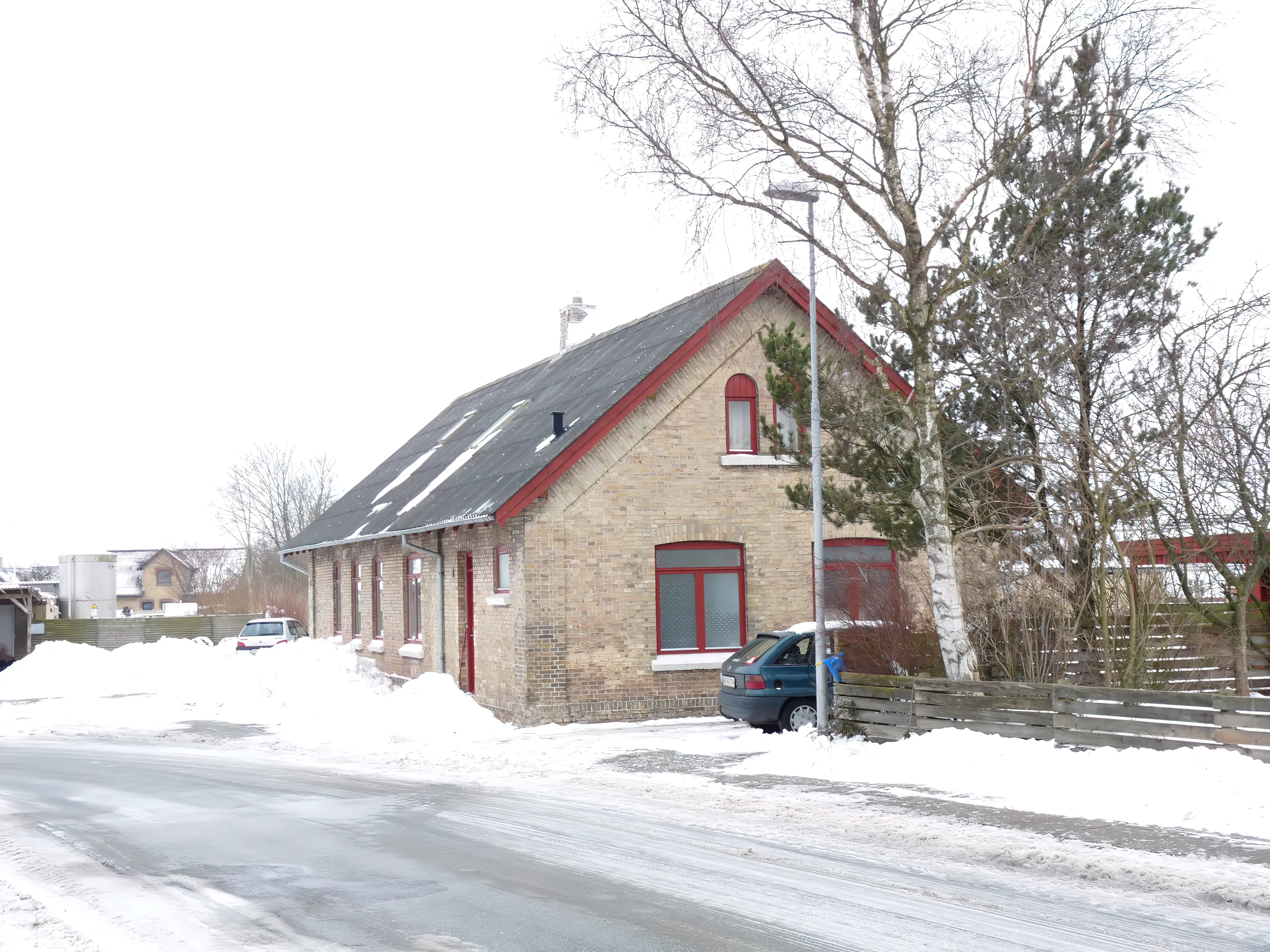 Billede af Halvrimmen Station. Billede af Halvrimmen Station.