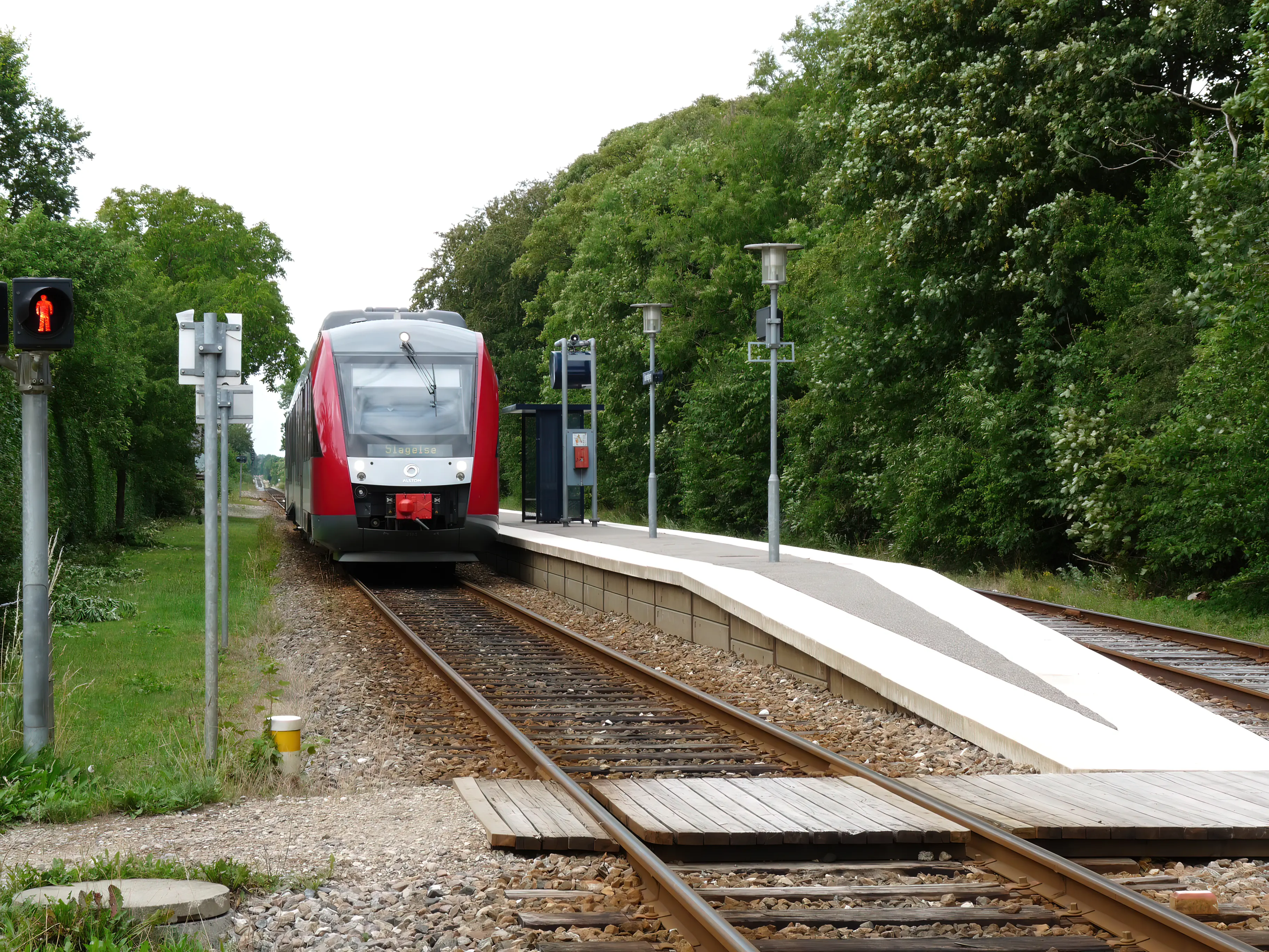 Billede af RTOG 2024-2124, tidligere VL 2024-2124 fotograferet ud for Havrebjerg Trinbræt.