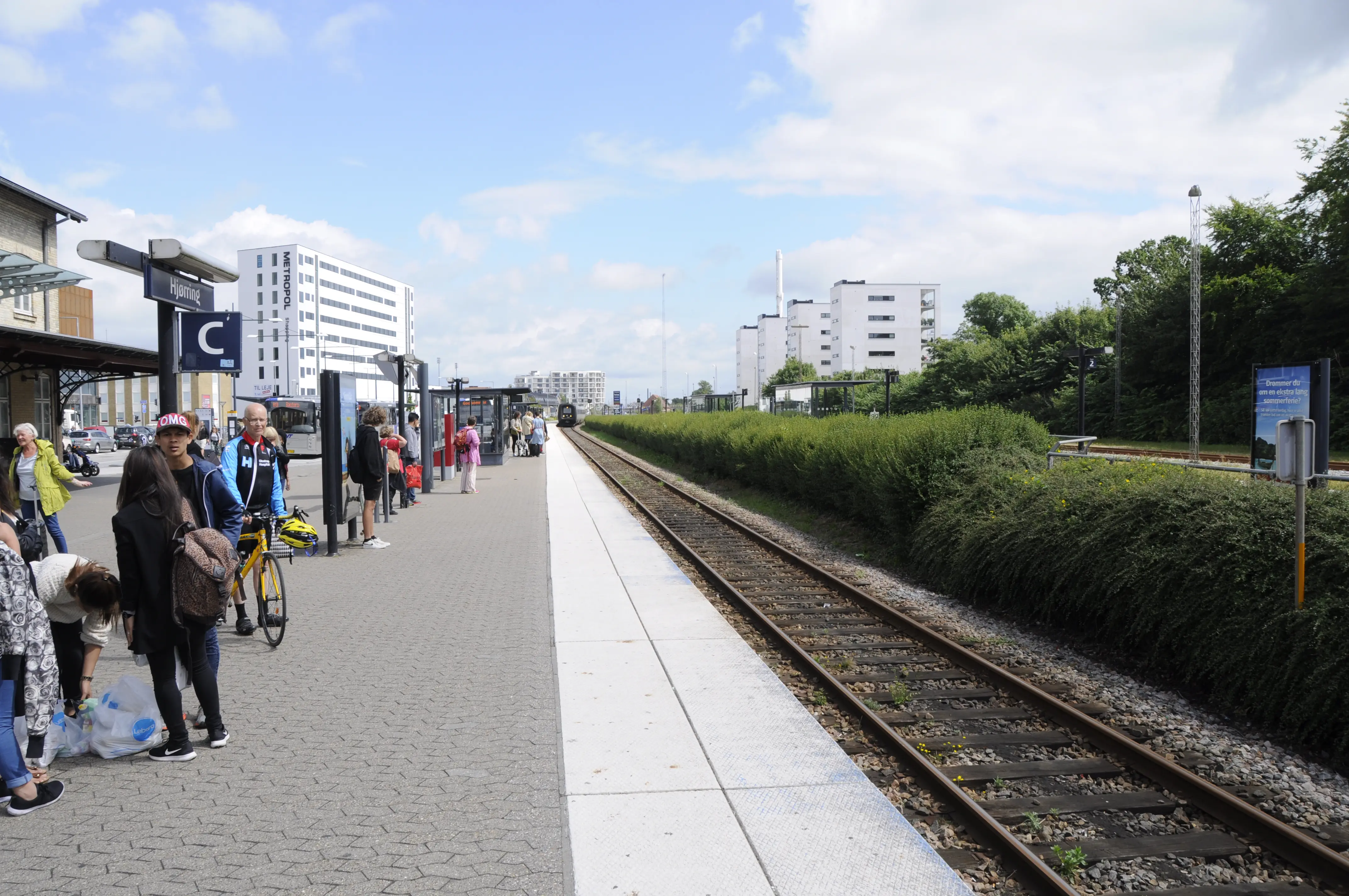 Billede af Hjørring Stations sporareal.