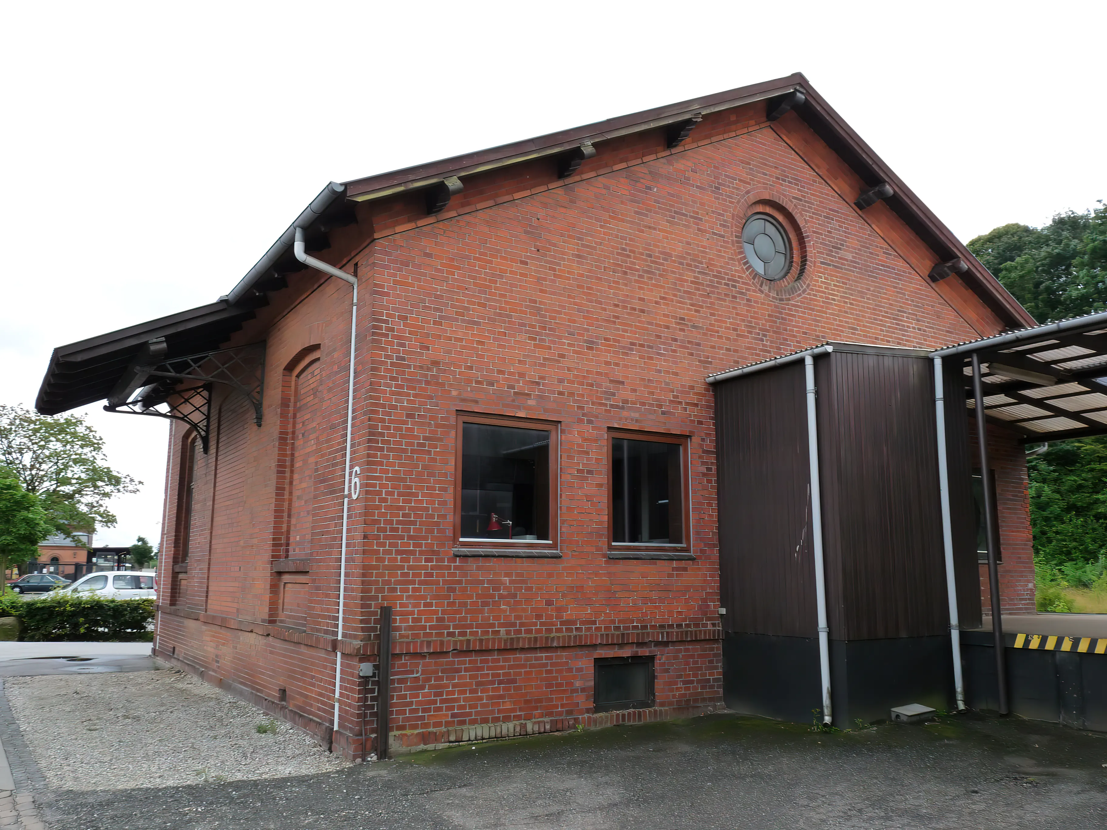 Billede af Hobro Stations pakhus. Billede af Hobro Stations pakhus.